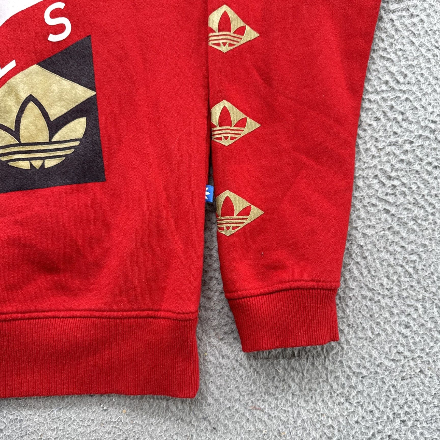 Adidas VINTAGE Adidas Men’s Sweatshirt Geometric Red Gold Cotton Crew Neck Size M Size US M / EU 48-50 / 2 - 2 Thumbnail