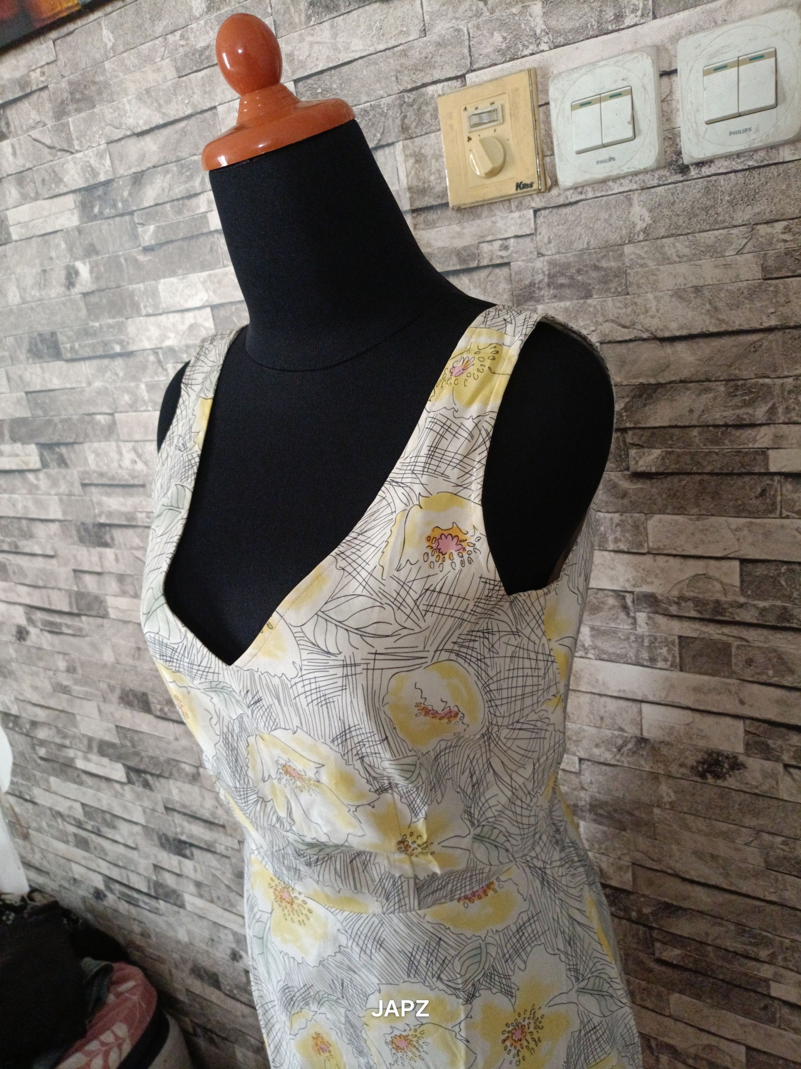 MAX&Co. Max & co silk floral casual summer midi dress Size S / US 4 / IT 40 - 3 Thumbnail