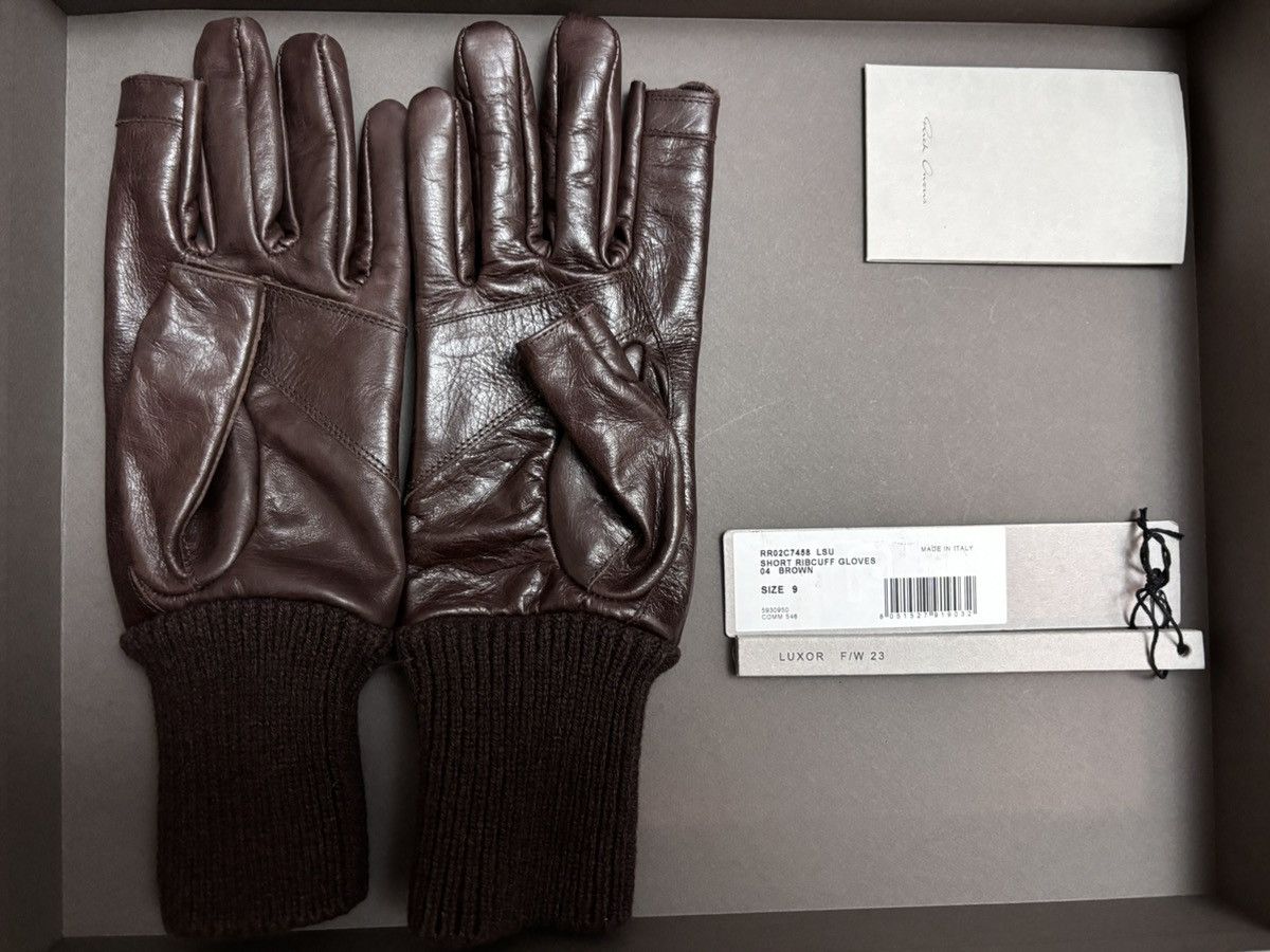 image of Rick Owens Ribcuff Gloves 9 in Brown, Men's