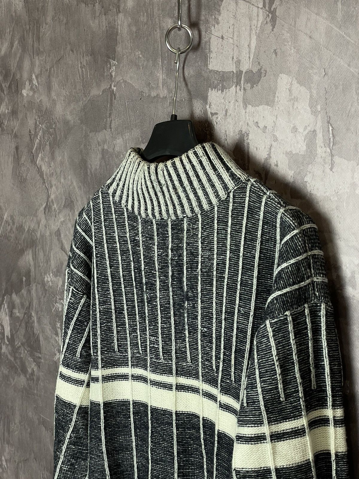 Vintage Y2K VTG 1990s 3D Striped Knit Zip Sweater Japan Skinny Style Size US L / EU 52-54 / 3 - 9 Thumbnail