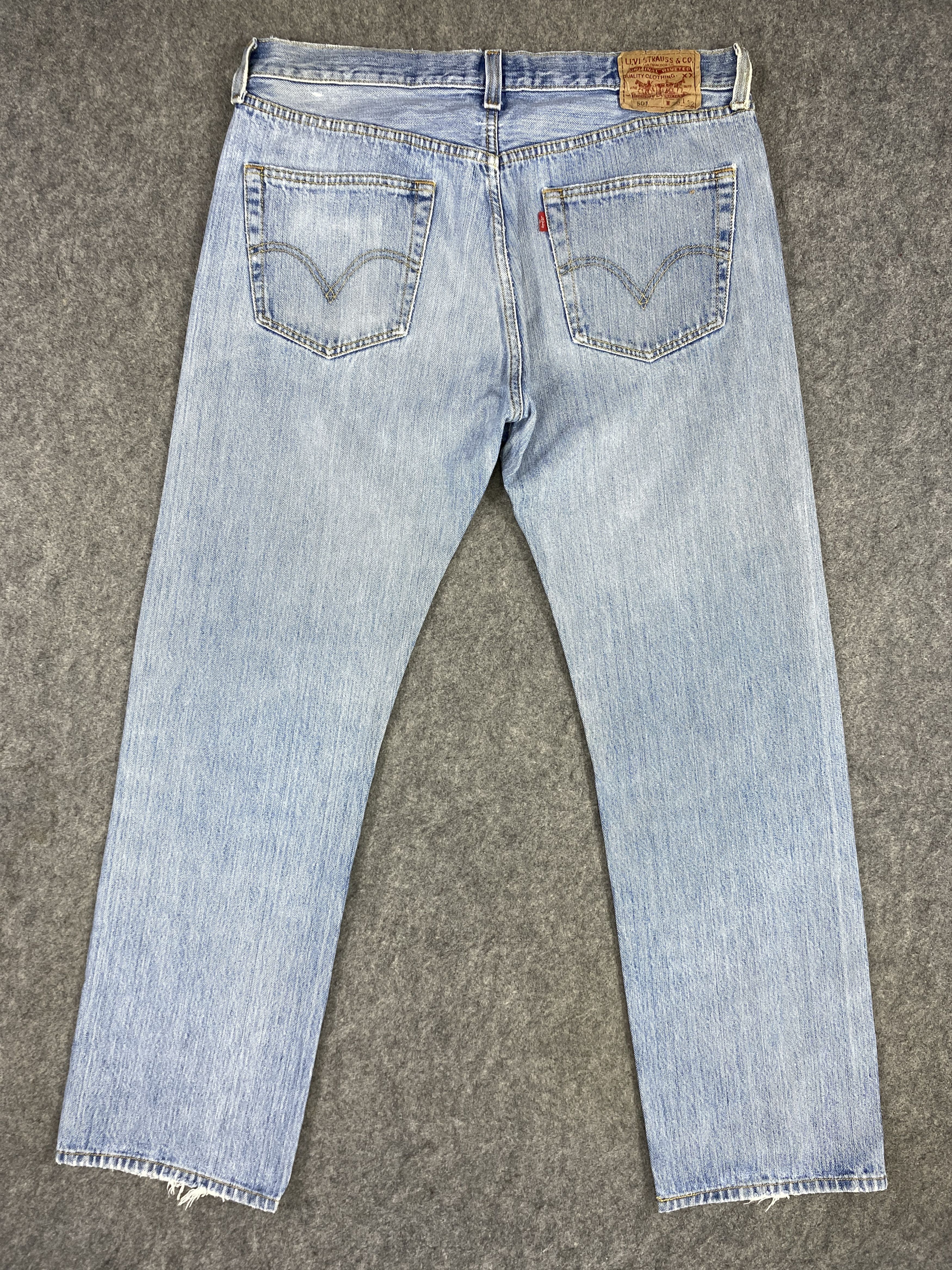 Levi's Mid Blue Vintage Levi's 501 Jeans 35x31.5 Denim -JN1658 Size US 35 - 2 Thumbnail