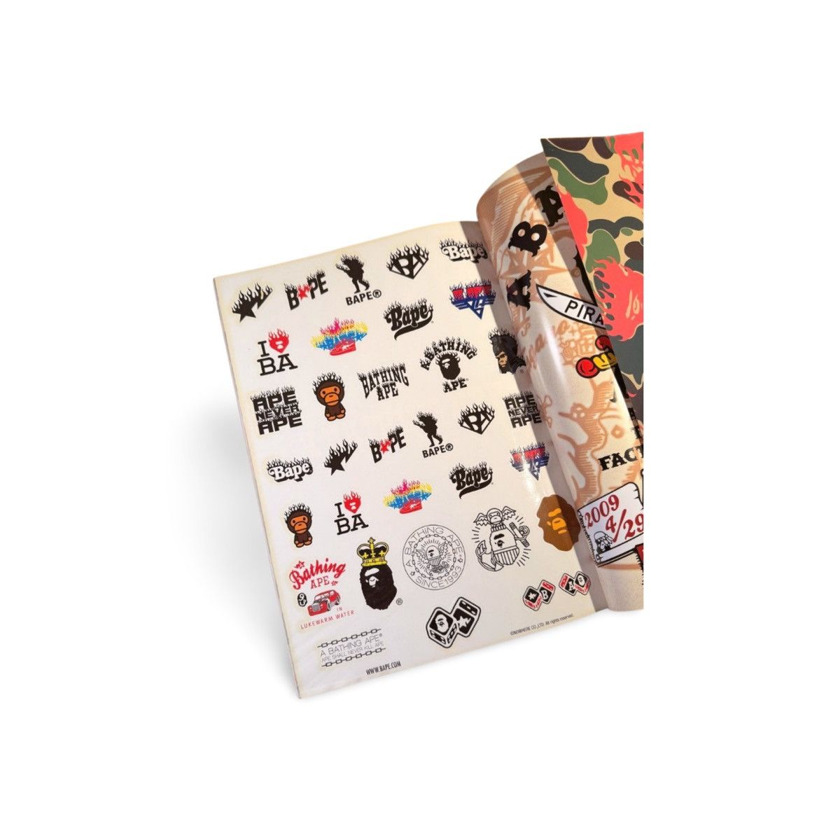 Bape Vintage Bape 2009 Summer Emook Magazine Size ONE SIZE - 3 Thumbnail