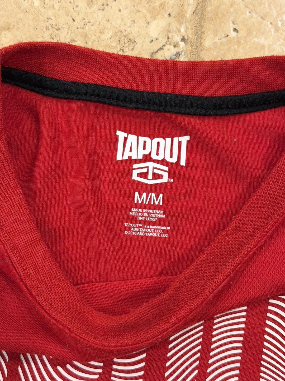 Vintage Vintage Tapout MMA Red Short Sleeve T-Shirt Size US M / EU 48-50 / 2 - 7 Thumbnail