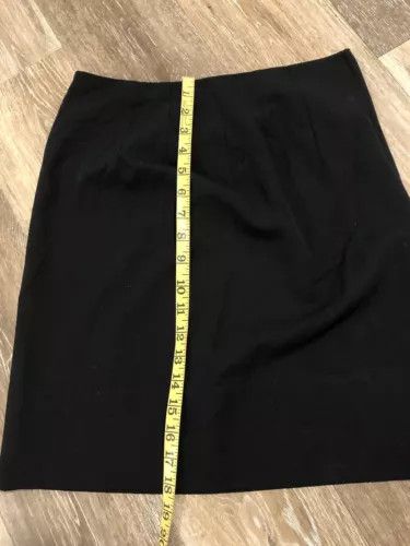 Yohji Yamamoto Yohji Yamamoto black skirt Sz SS Size 28" / US 6 / IT 42 - 8 Thumbnail