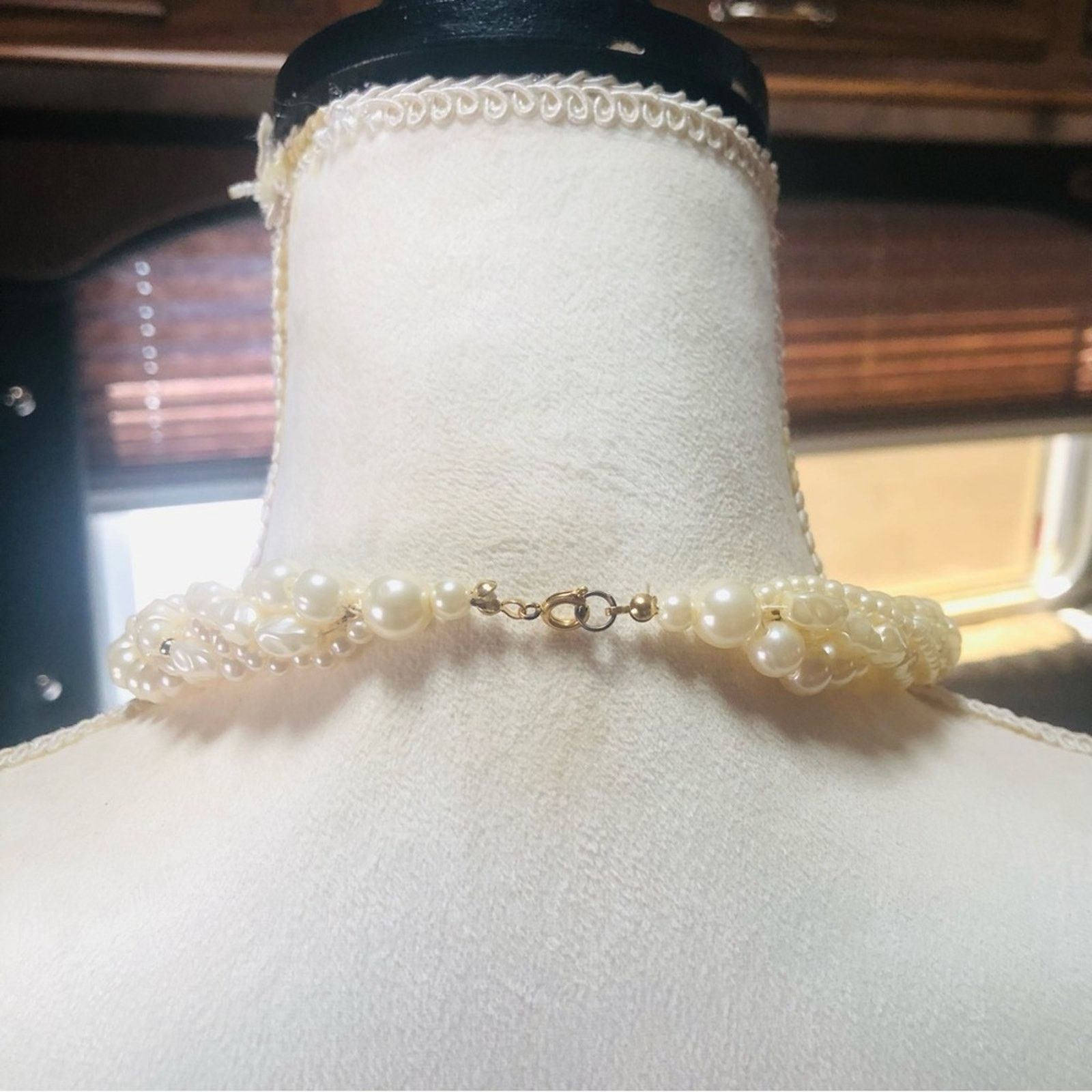 Vintage Vintage 70s-80s multi strand twisted faux pearl necklace Size ONE SIZE - 4 Thumbnail