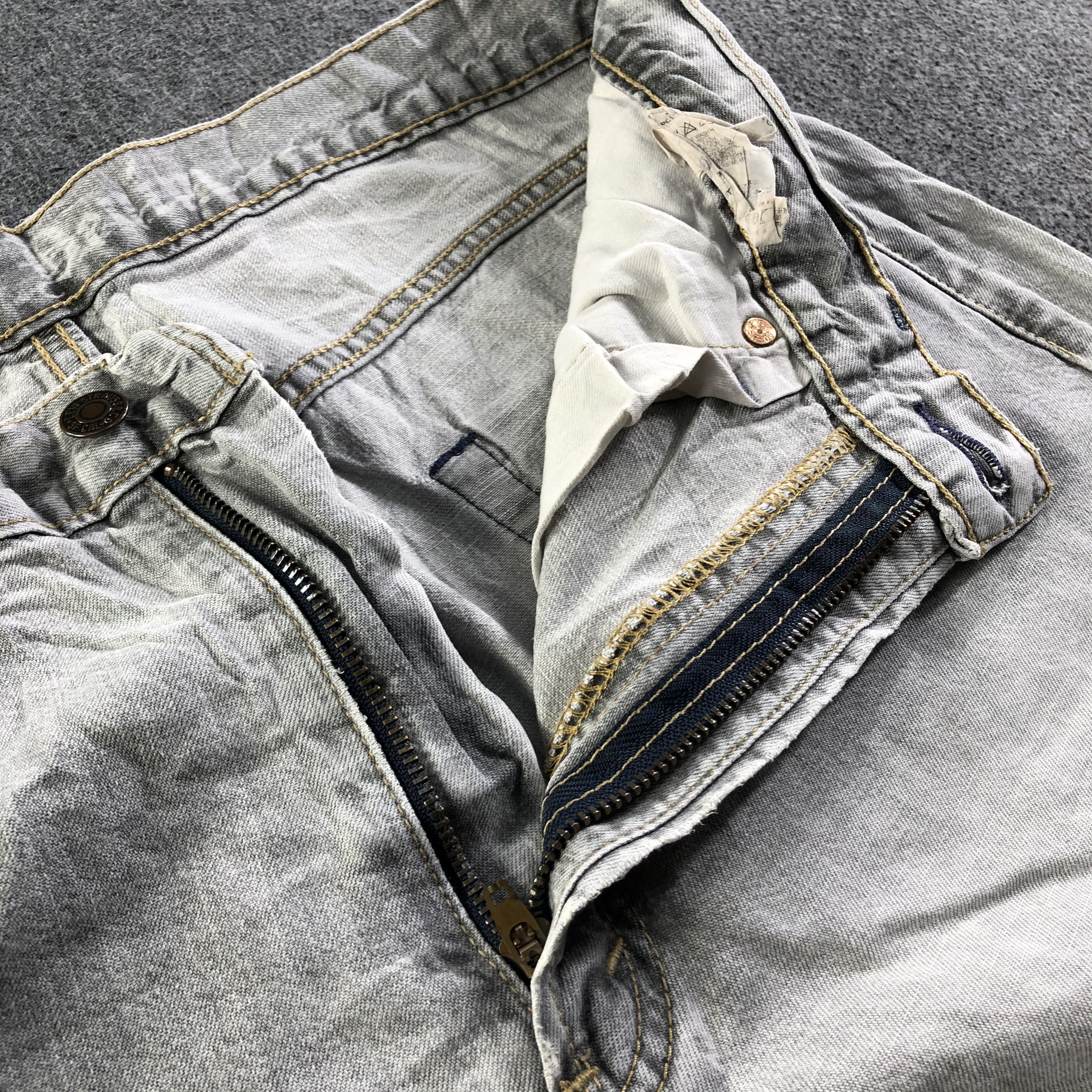 Levi's Vintage Light Wash Levis Jeans-J4091 Size US 34 / EU 50 - 8 Thumbnail