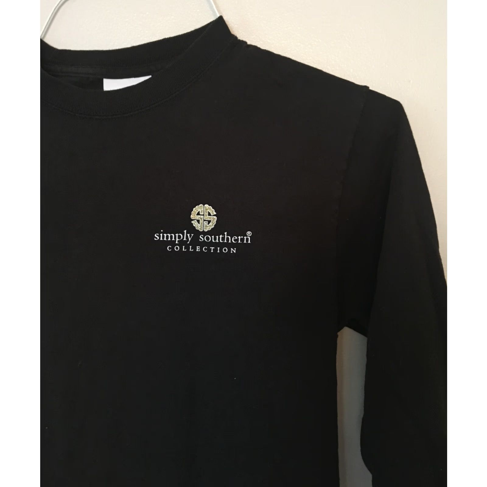 Vintage Simply Southern Shirt Women's Black Gold Pineapple Long Sleeve Sz S Size S / US 4 / IT 40 - 2 Thumbnail