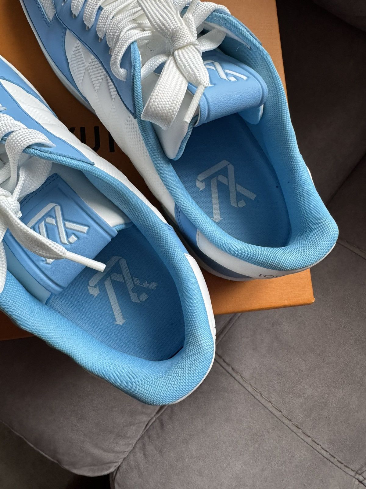 Louis Vuitton LOUIS VUITTON RIVOLI sneakers size UK7 1/2 see all photos!!! Size US 9 / EU 42 - 7 Thumbnail