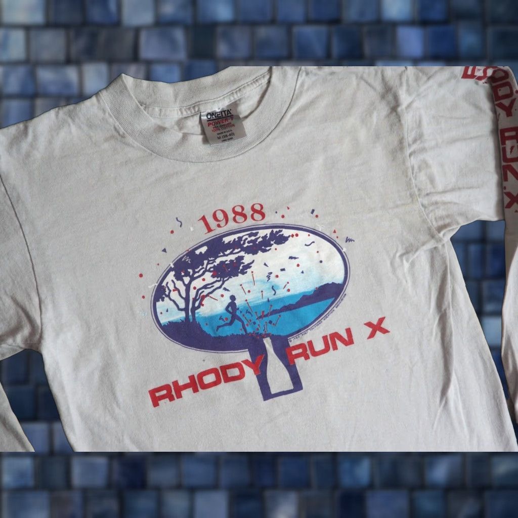 Vintage VTG 80s Oneita Port Townsend WA Rhody Run 1988 Marathon Gray L/S Tee T-Shirt S Size US S / EU 44-46 / 1 - 1 Thumbnail