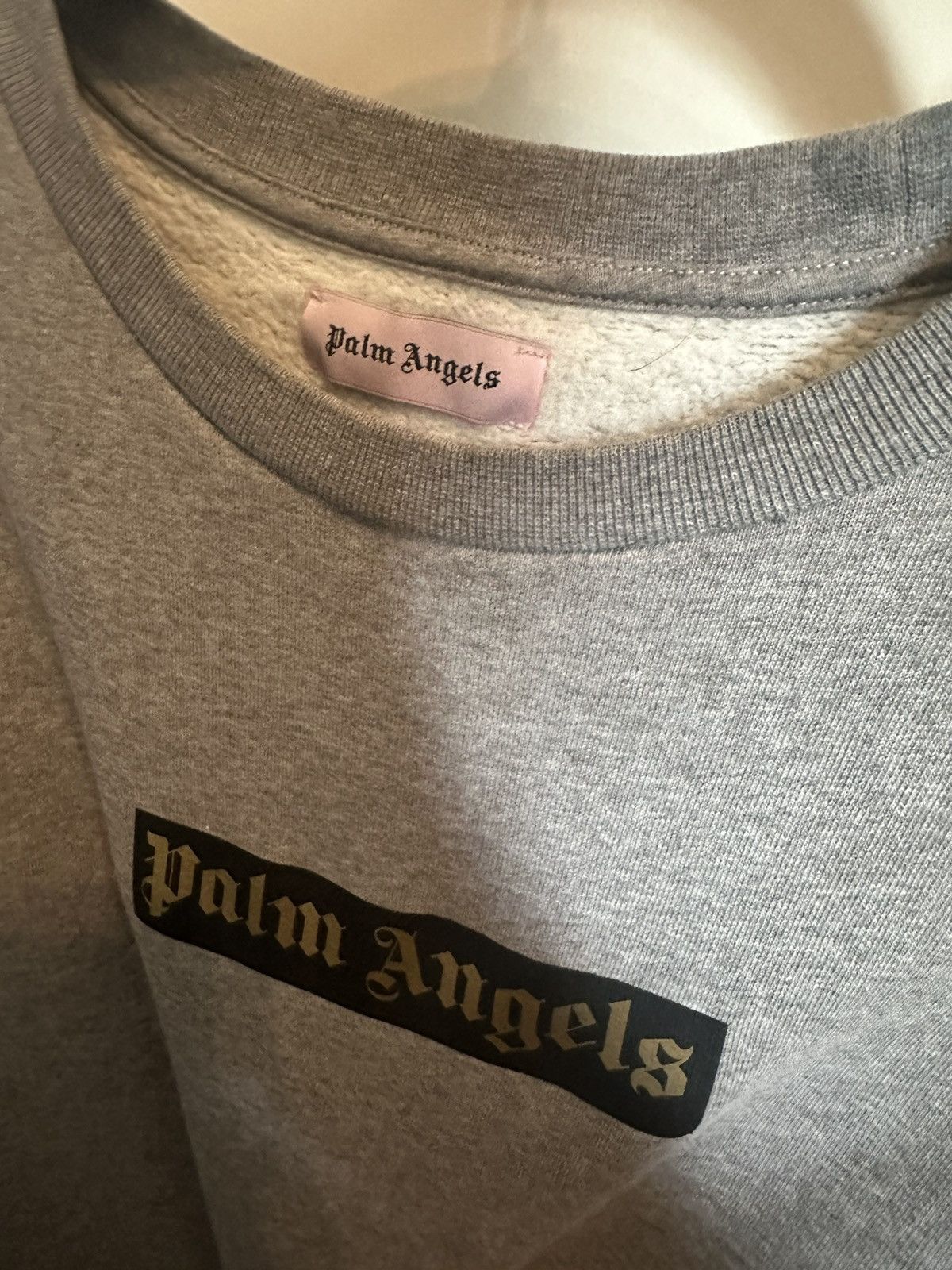 Palm Angels Palm Angels Grey Box Logo Crewneck Gold Logo Size US M / EU 48-50 / 2 - 3 Thumbnail