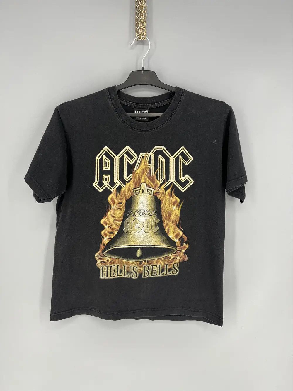 Band Tees Vintage Y2k ACDC Hells Bells heavy metal rock t shirt like Size US S / EU 44-46 / 1 - 1 Thumbnail