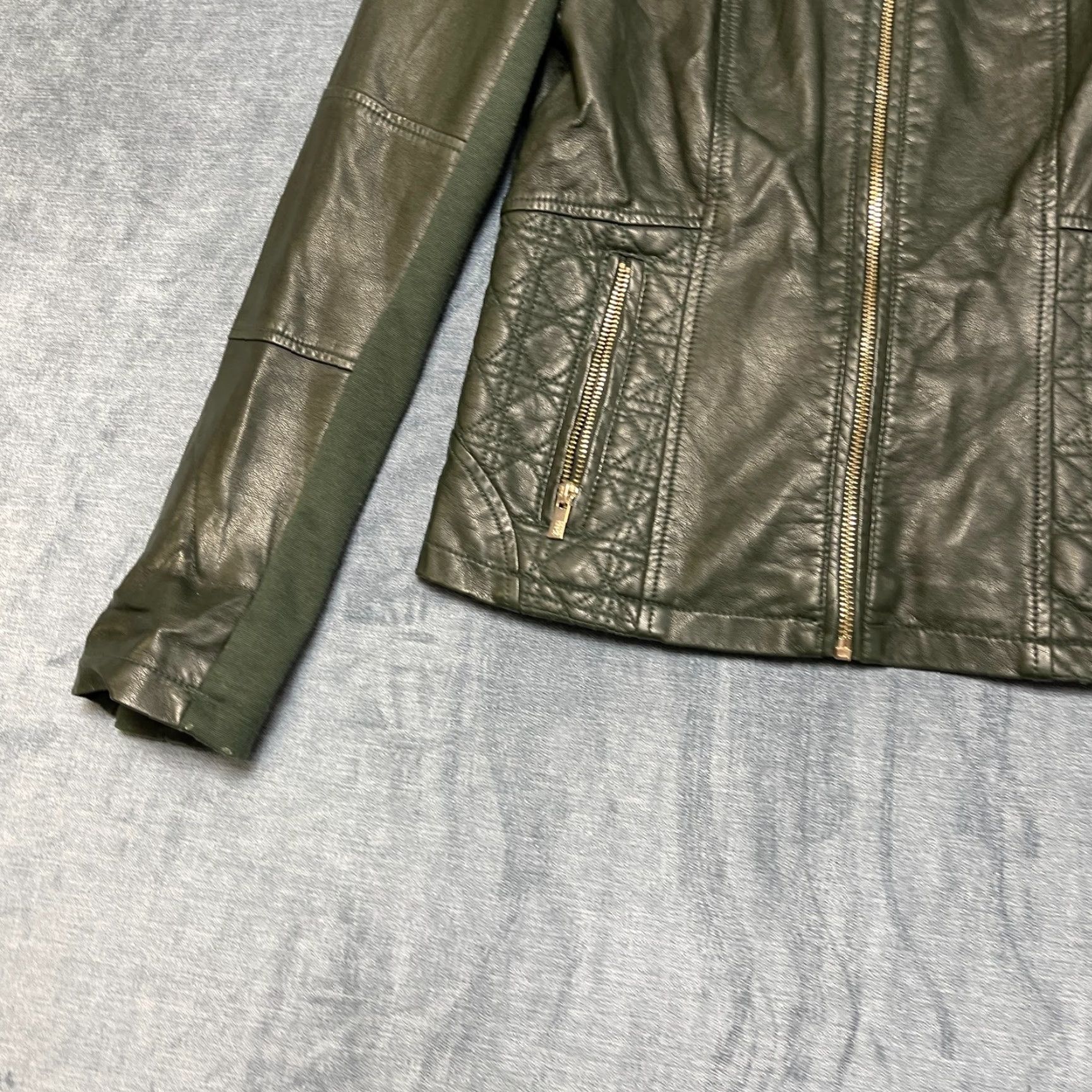 VINTAGE Black Rivet Olive Green Faux Leather Motorcycle Jacket Womens XS Lined Full Zip Green Olive?