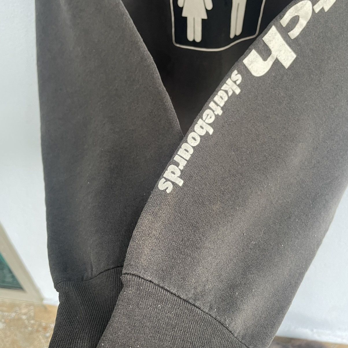 World Industries Vintage 90s Bitch skateboard og logo sweatshirt Size US L / EU 52-54 / 3 - 4 Thumbnail