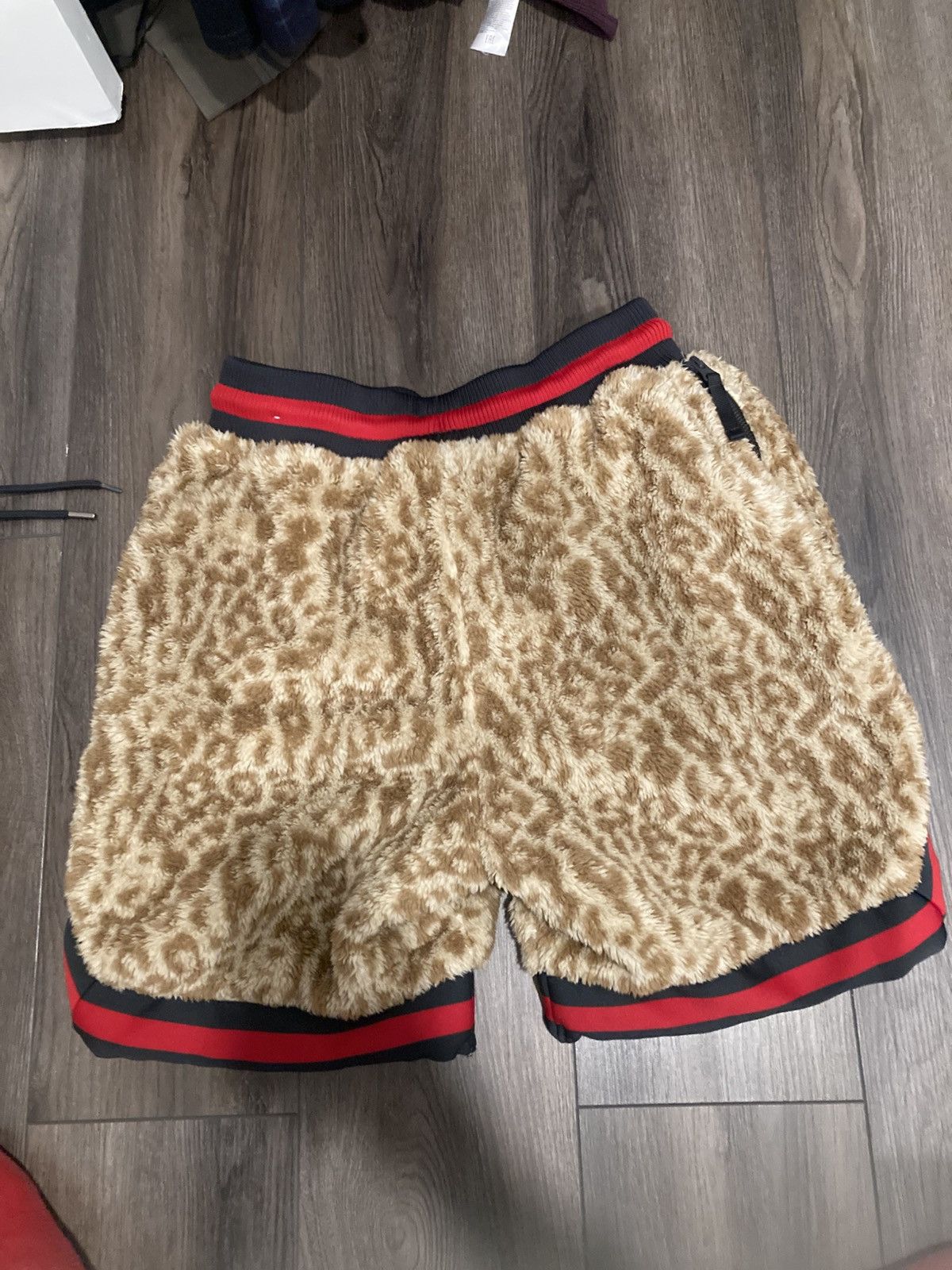 Nike Nike Leopard Basketball shorts Size US 31 - 2 Thumbnail