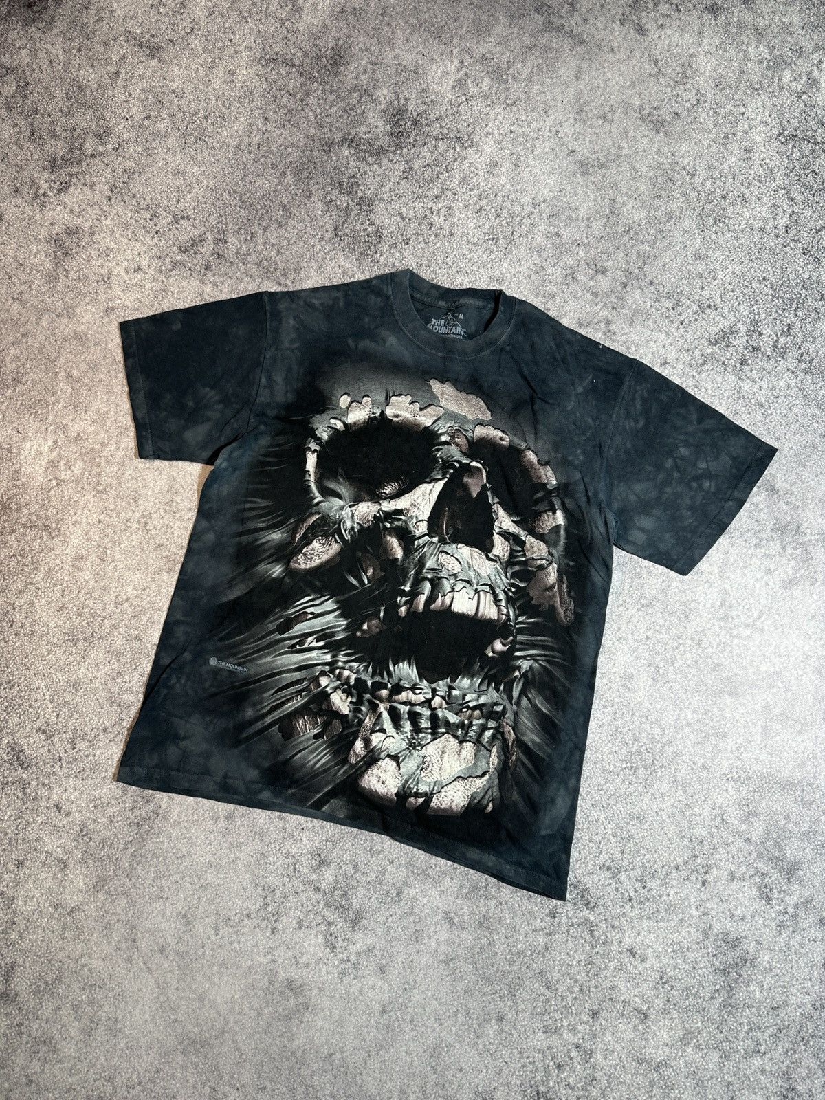 The Mountain The mountain Skulls Logo t-shirt Streetwear Rare USA M Size US M / EU 48-50 / 2 - 1 Thumbnail