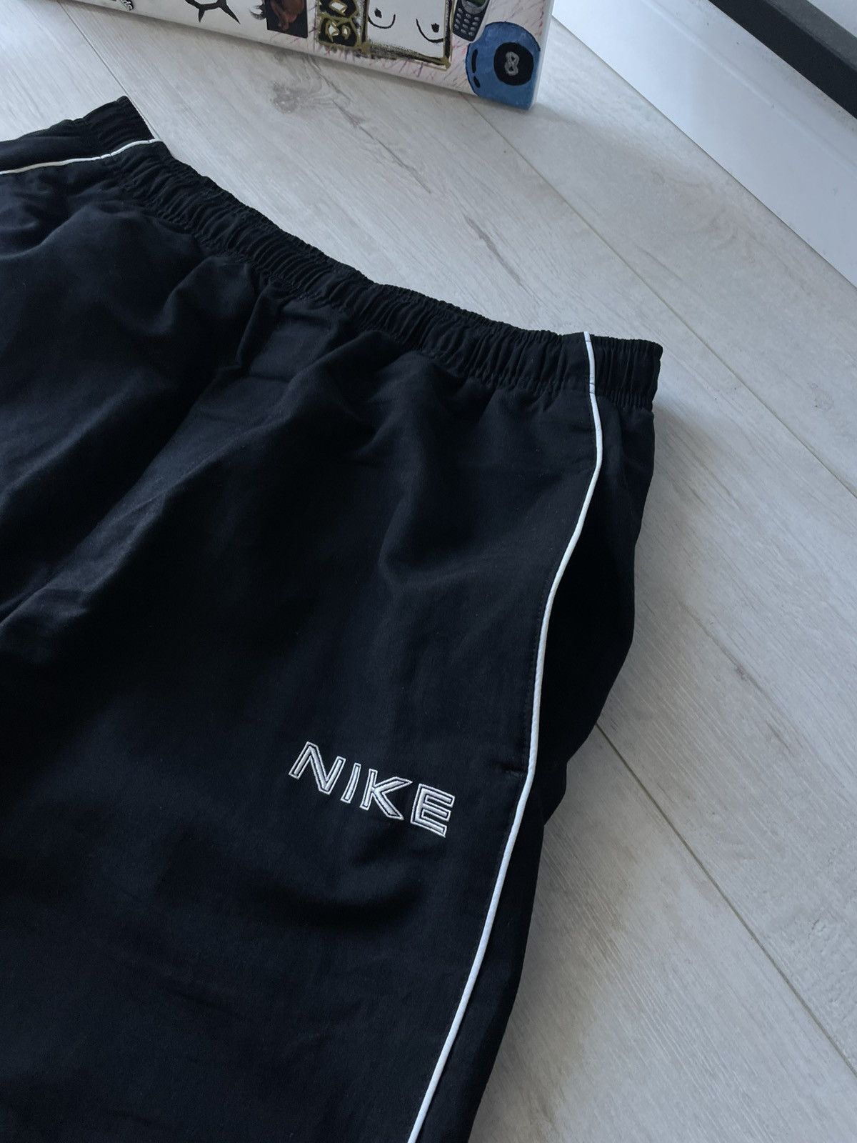 Nike Vintage Nike 00's Black Nylon Sweatpants Y2K Baggy Drill Size US 33 - 5 Thumbnail