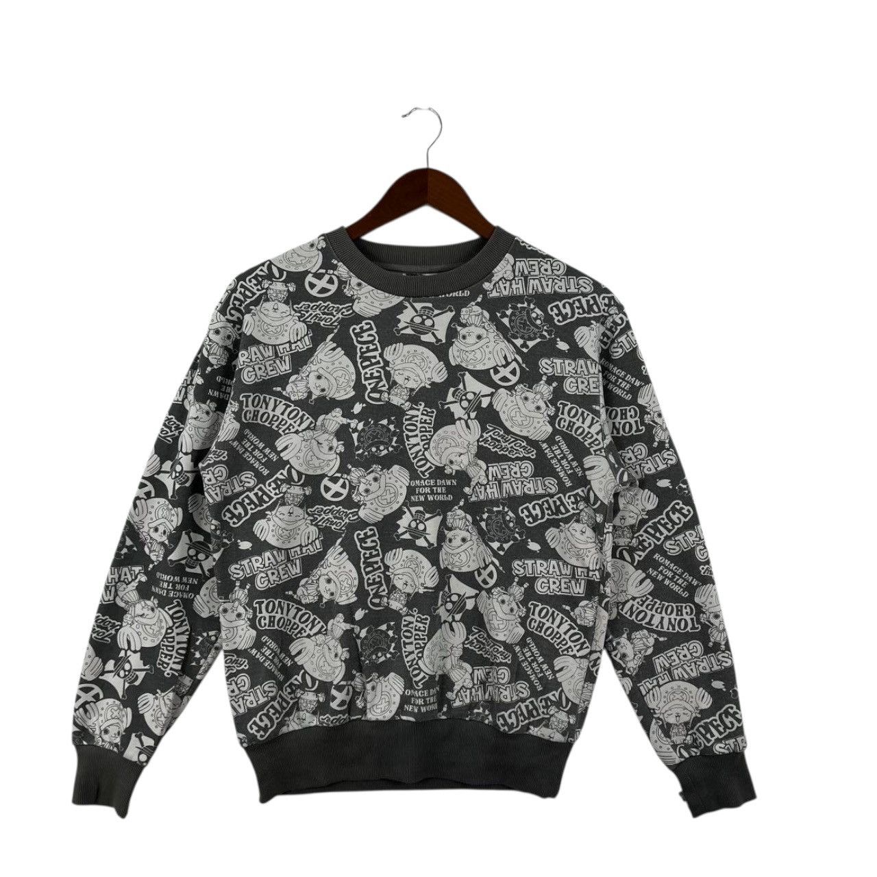 One Piece ANIME ONE PIECE Chopper Straw Hat Crew Manga AOP Sweatshirt Size M / US 6-8 / IT 42-44 - 3 Thumbnail