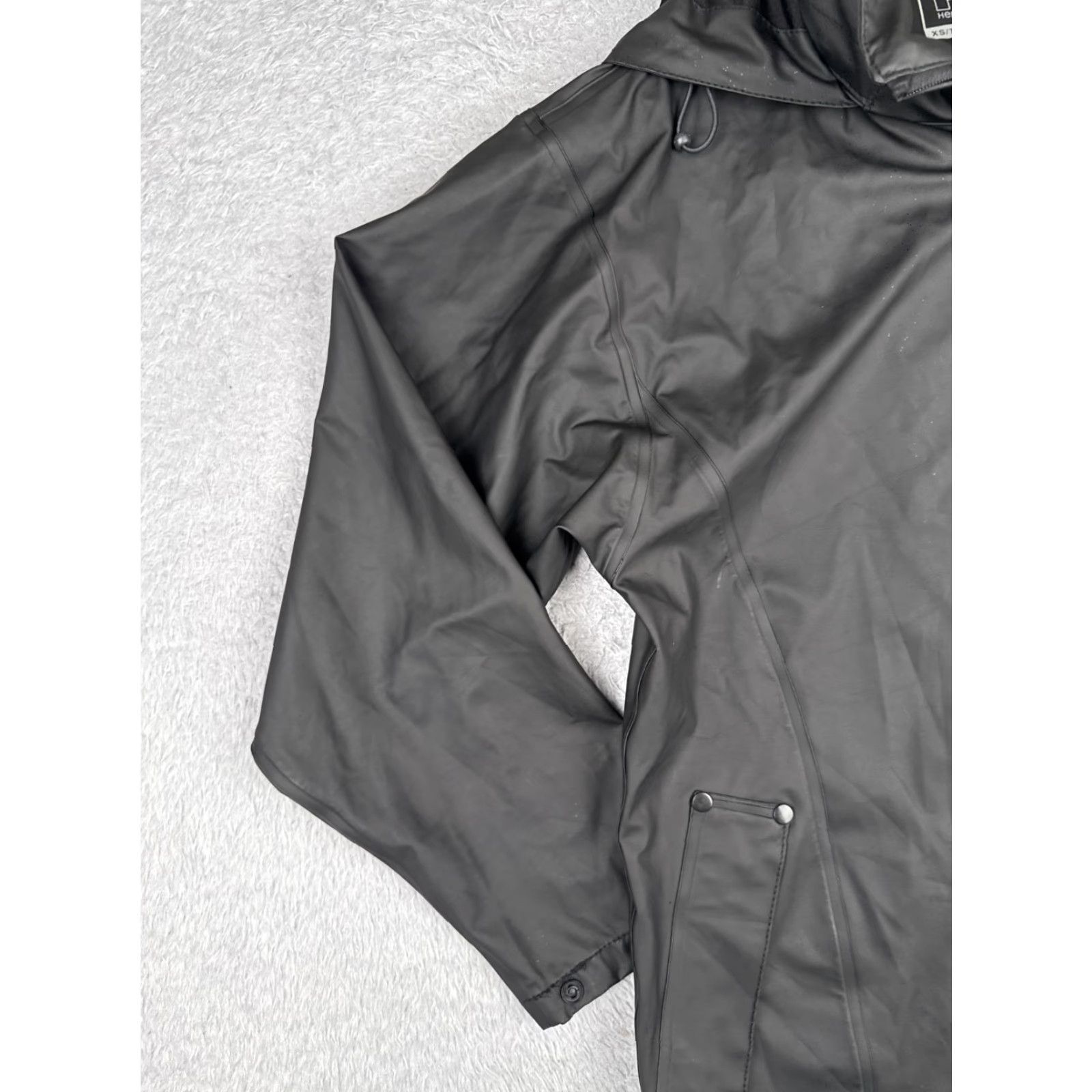 Helly Hansen Helly Hansen Jacket Mens Extra Small Black Polyurethane Shell Hooded Rain Wind Size US M / EU 48-50 / 2 - 6 Thumbnail