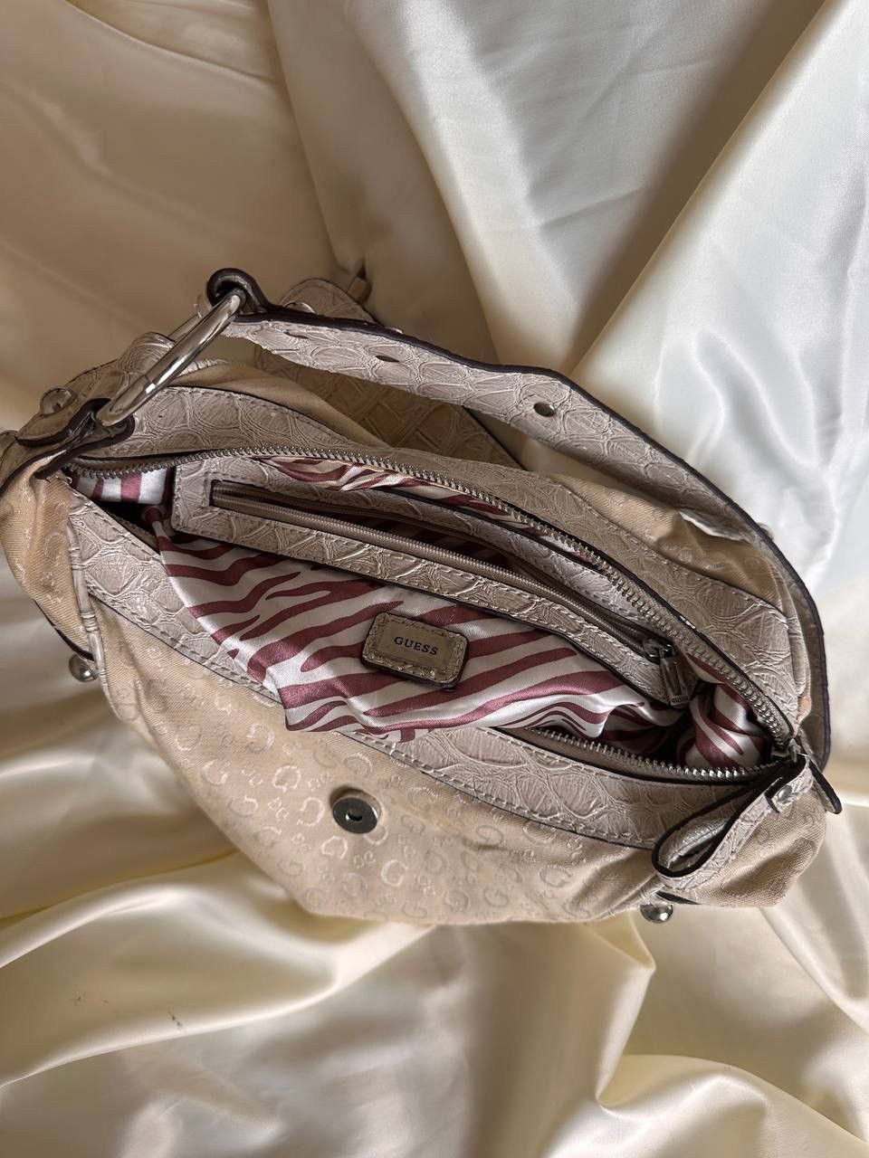 Guess Vintage rare Guess beige shoulder bag Size ONE SIZE - 3 Thumbnail