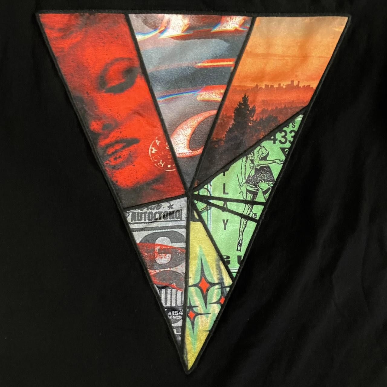 Guess Guess Triangle Puff Print T-shirt Size US XL / EU 56 / 4 - 2 Thumbnail