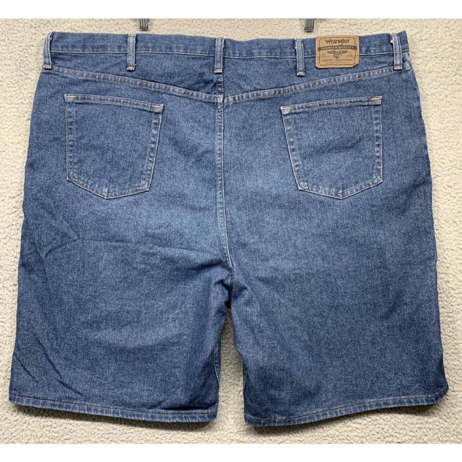 Wrangler Wrangler Denim Shorts Mens 48W Blue Work Wear Relaxed Comfort Casual 5-Pocket High Rise 9.5in Inseam 100% Cotton Jeans Size US 32 / EU 48 - 4 Thumbnail