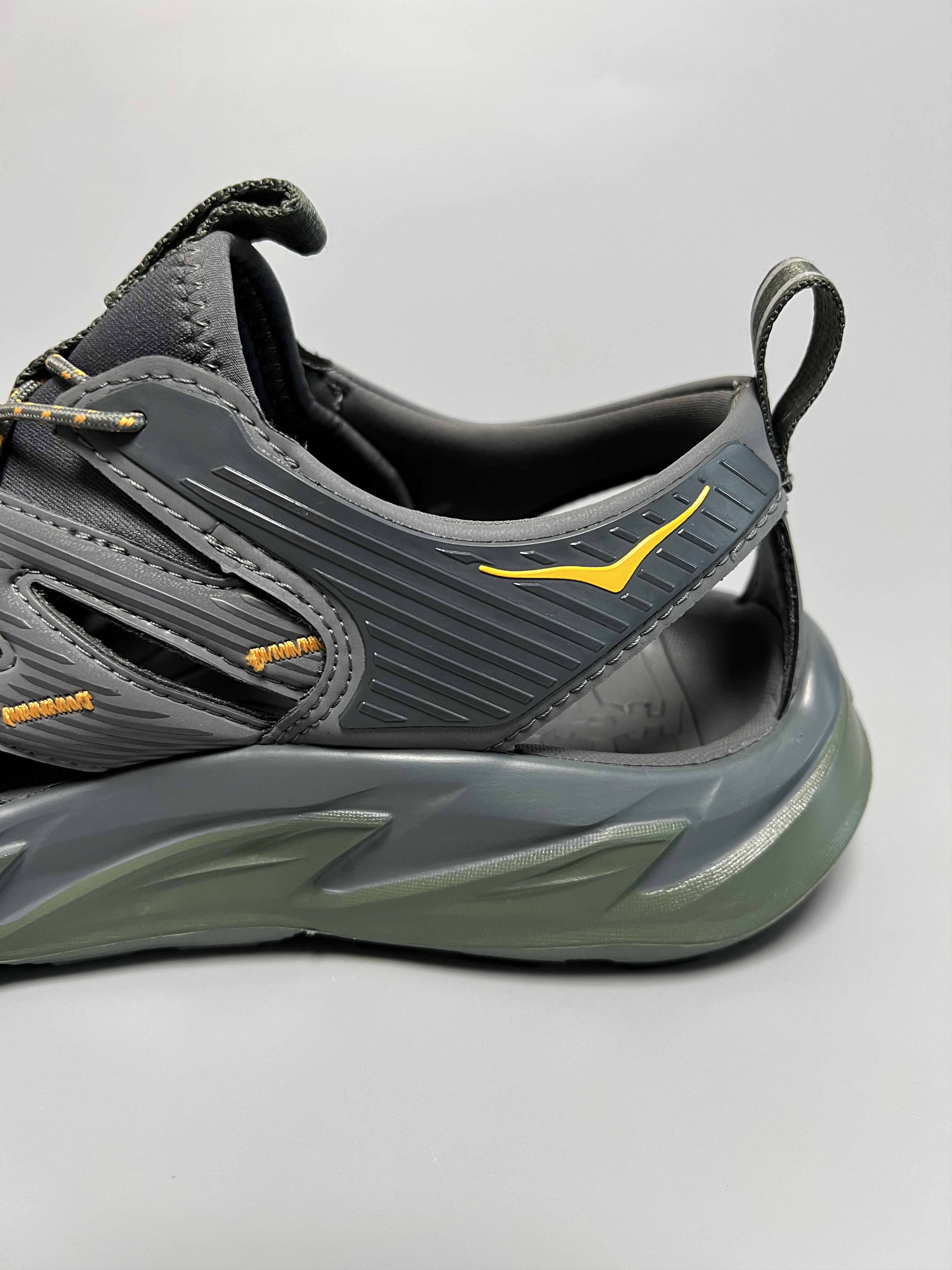 Hoka Hoka One One Hopara Hiking Trail Running Shoes Training Size US 7 / EU 40 - 11 Thumbnail