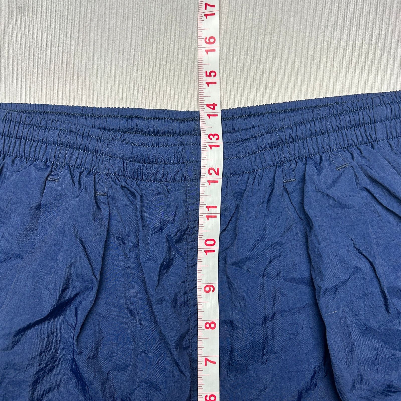 Nike × Vintage Vintage 90s Nike White Tag Big Swoosh 5" Shorts Men's M Size US 26 / EU 42 - 4 Thumbnail
