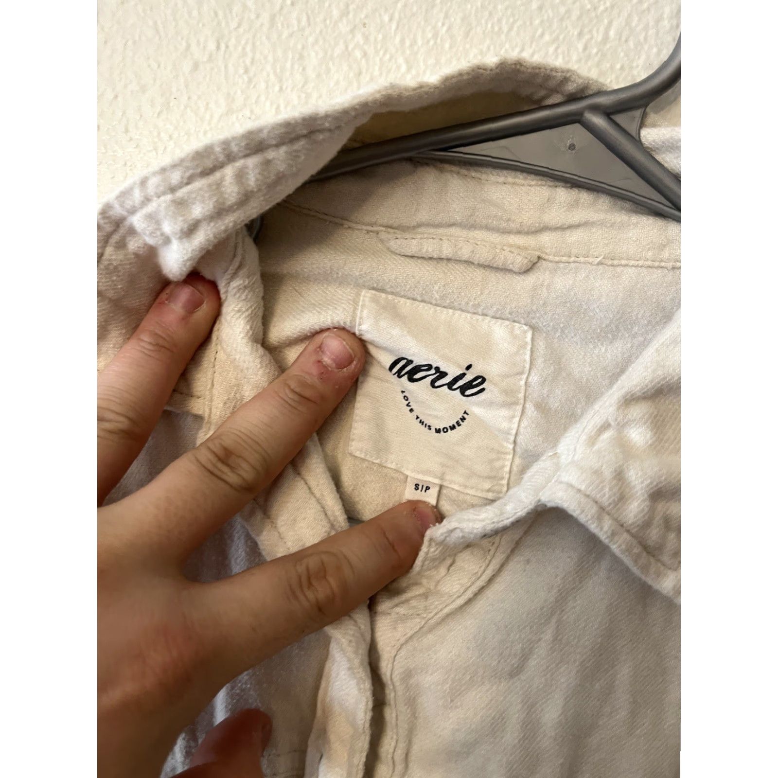 Vintage Aerie Womens Button-Up Shirt Ivory Long Sleeve Front Pocket Size S Size S / US 4 / IT 40 - 3 Thumbnail