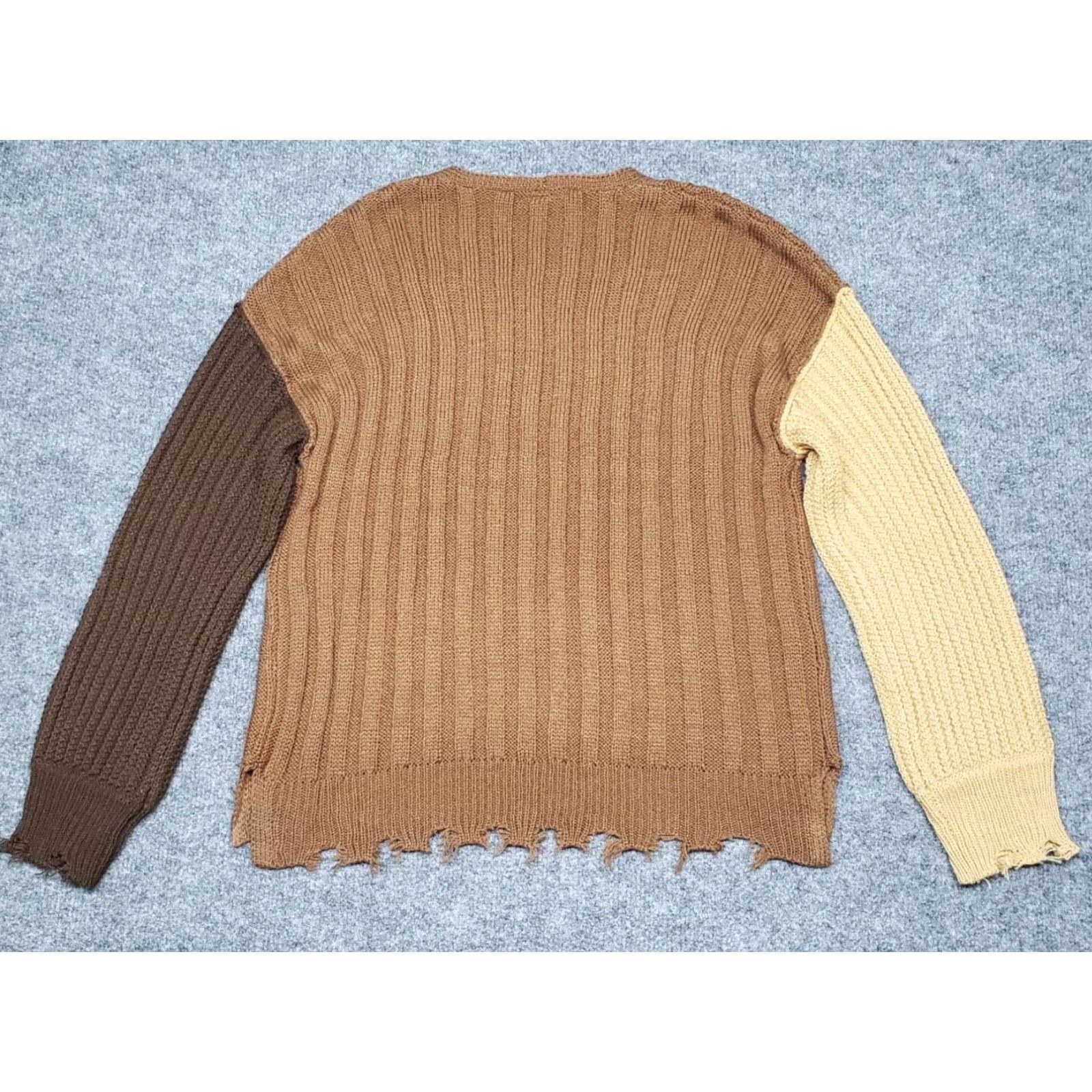 Vintage Rue21 Sweater Womens S Brown Long Sleeve Distressed Edges V-Neck Pullover New Size S / US 4 / IT 40 - 7 Thumbnail