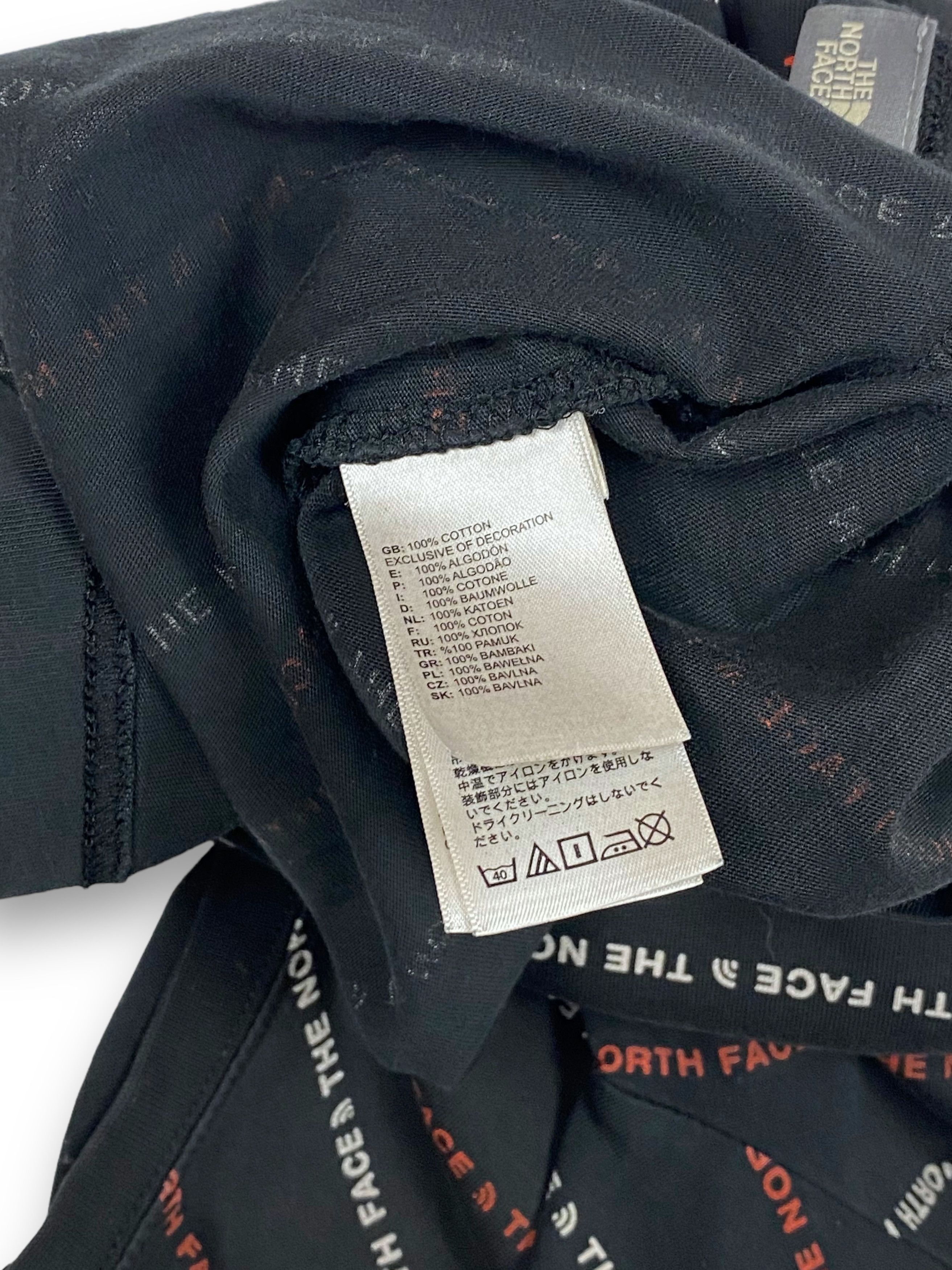 The North Face Vintage THE NORTH FACE Monogram Black Faded T-Shirt M782 Size US S / EU 44-46 / 1 - 8 Thumbnail