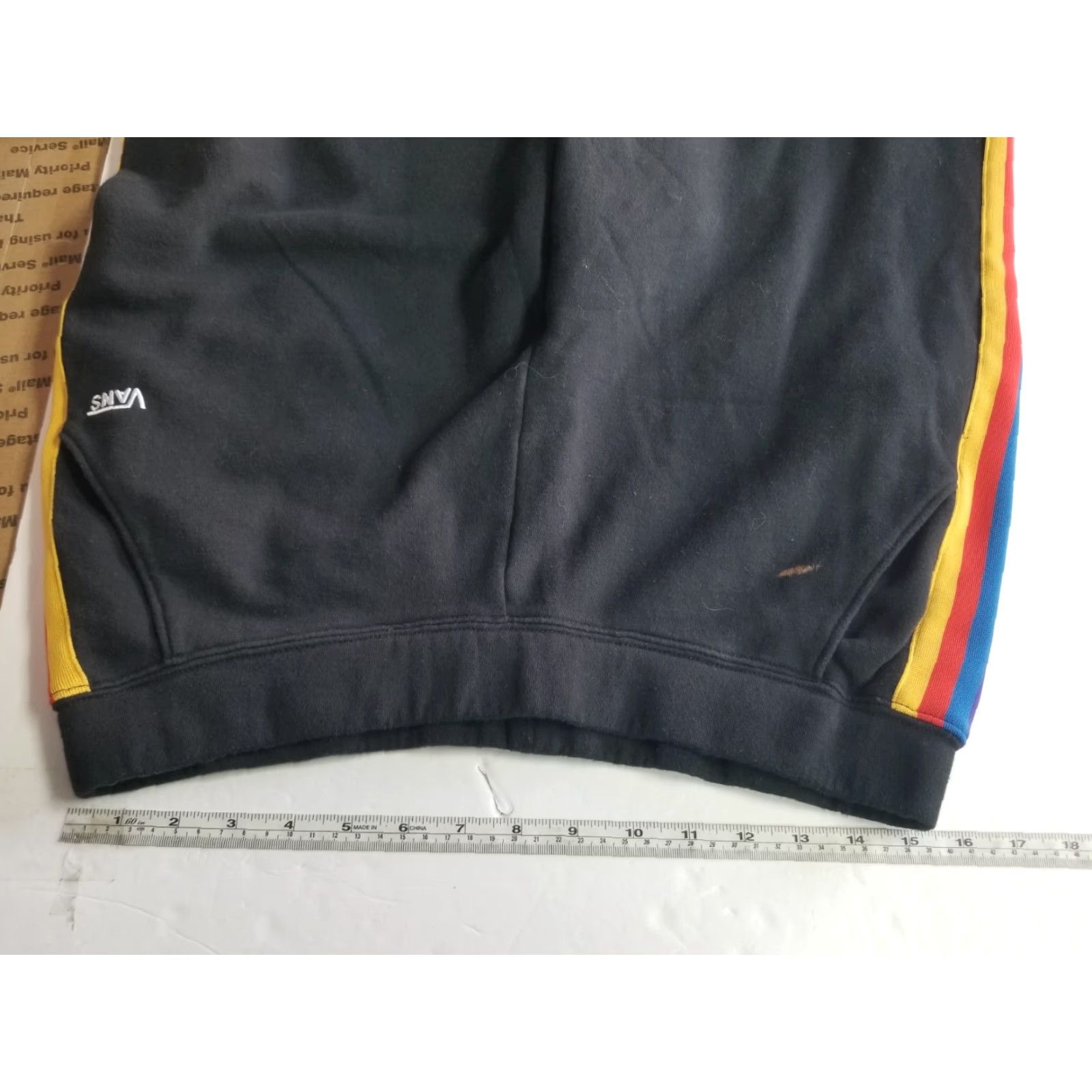 Vans VANS Pants Activewear Crops Women Large Rainbow Black See Pics Off The Wall Size 32" / US 10 / IT 46 - 3 Thumbnail