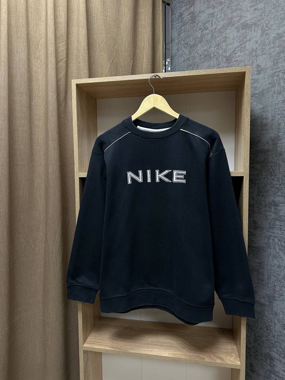 Nike × Nike ACG × Vintage Vintage Nike Black Center Logo Sweatshirt Size US S / EU 44-46 / 1 - 4 Thumbnail