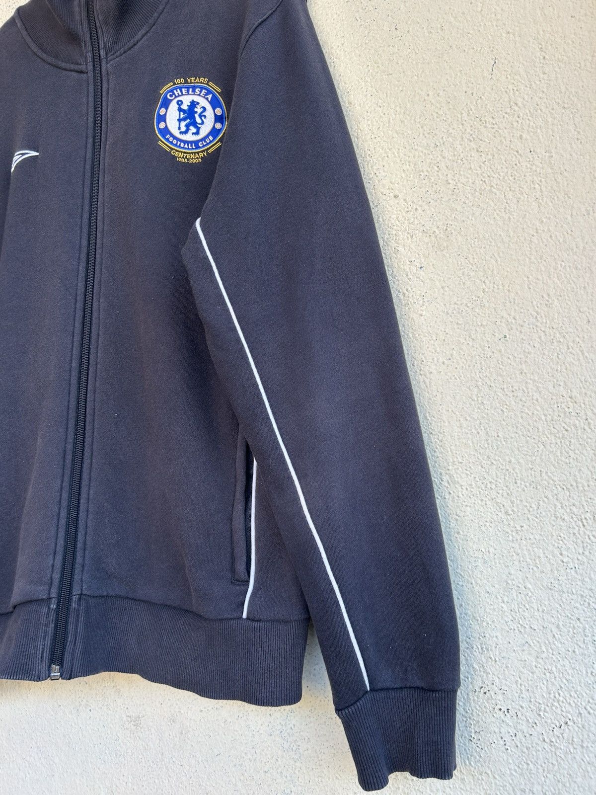 Chelsea Soccer × Umbro × Vintage Chelsea FC 100 Years Centenary Sunfaded Sweatshirt Size US S / EU 44-46 / 1 - 4 Thumbnail