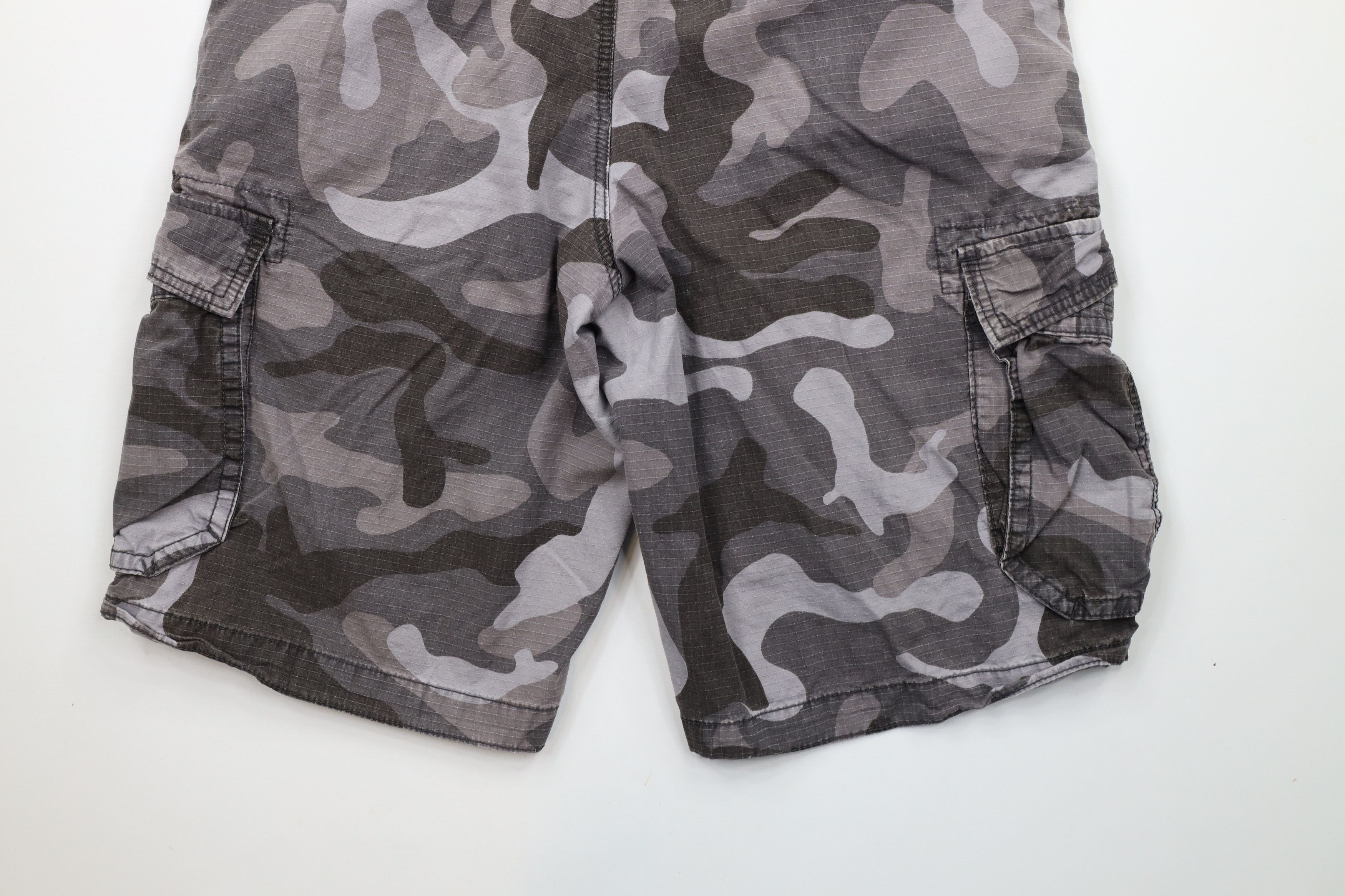 American Eagle Outfitters × Vintage Vintage American Eagle Outfitters Camouflage Cargo Shorts Size US 34 / EU 50 - 10 Thumbnail
