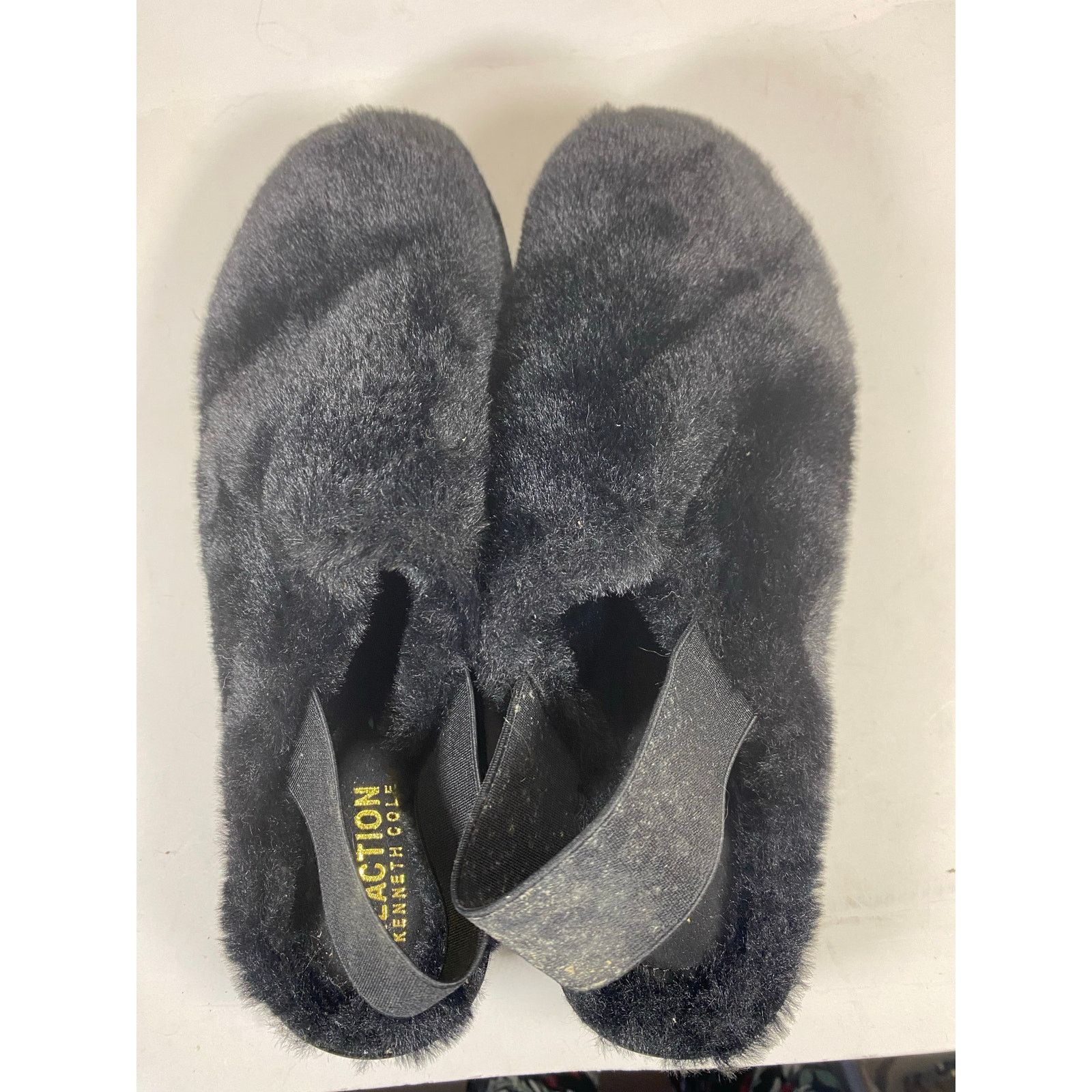 Kenneth Cole NEW Reaction Kenneth Cole Black Fuzzy Slipper 9.5W Size US 9.5 / IT 39.5 - 7 Thumbnail