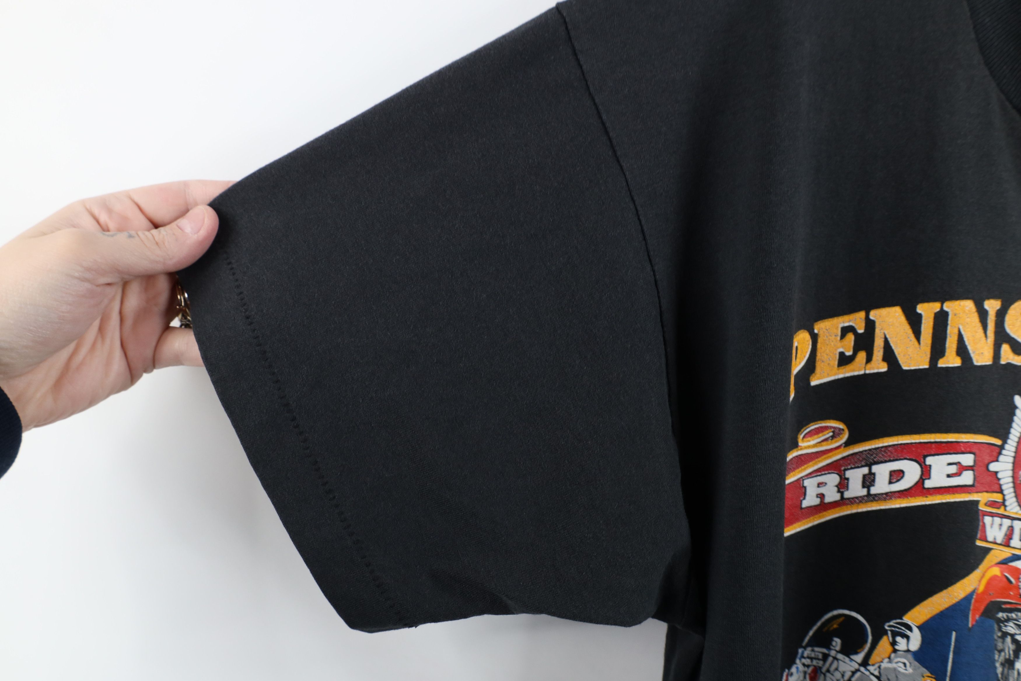 Vintage Vintage 90s Streetwear Pennsylvania Police T-Shirt Black USA Size US XL / EU 56 / 4 - 6 Thumbnail