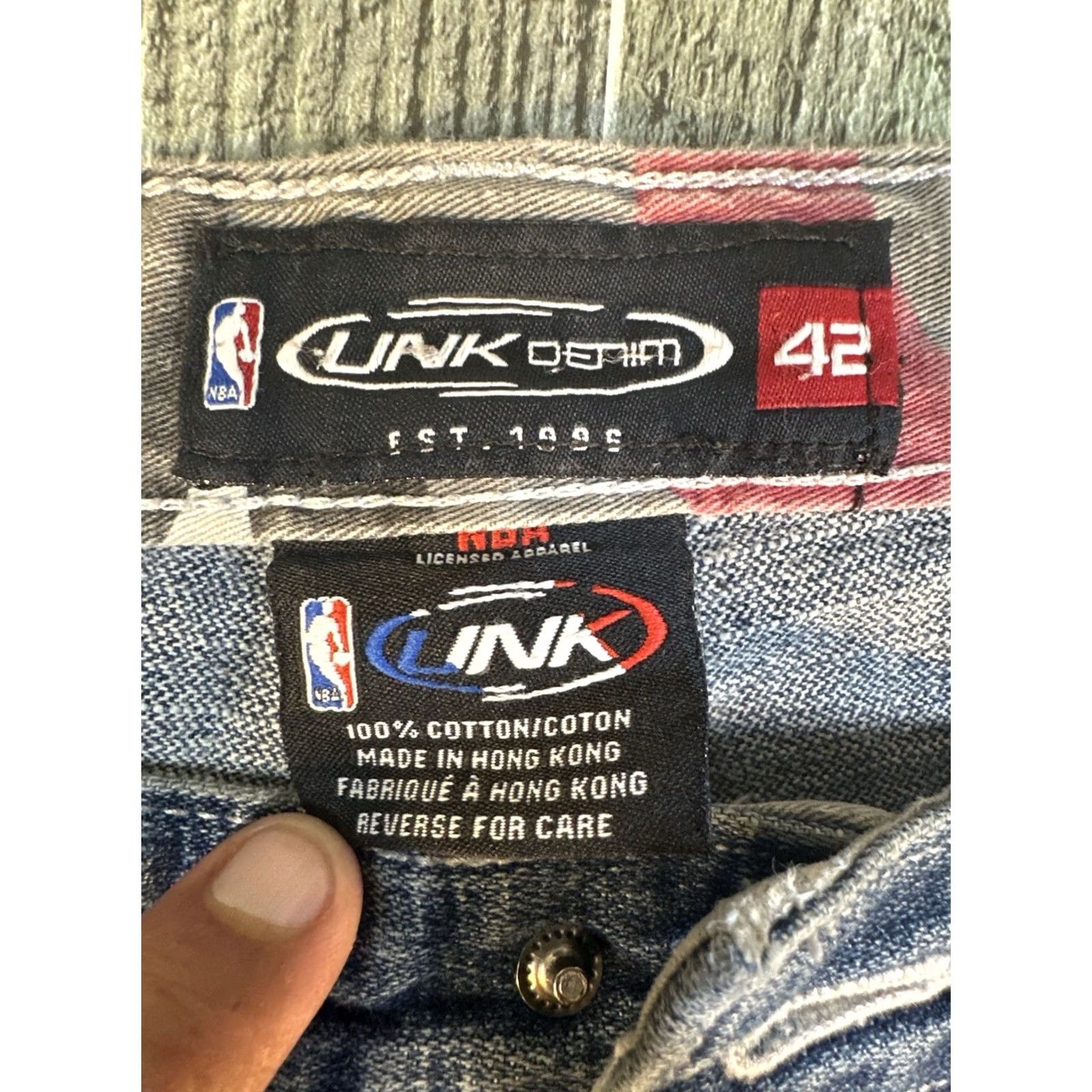 NBA VINTAGE UNK NBA Jeans Baggy Hip Hop Y2K Denim 42x30 Chicago Bulls Patch Mens Jeans 42 Blue Size US 42 / EU 58 - 2 Thumbnail