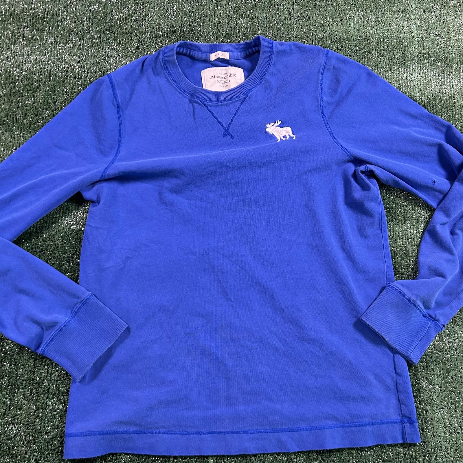Abercrombie & Fitch Men's Blue Crewneck Sweatshirt with Embroidered Logo. XL Size US XL / EU 56 / 4 - 1 Thumbnail
