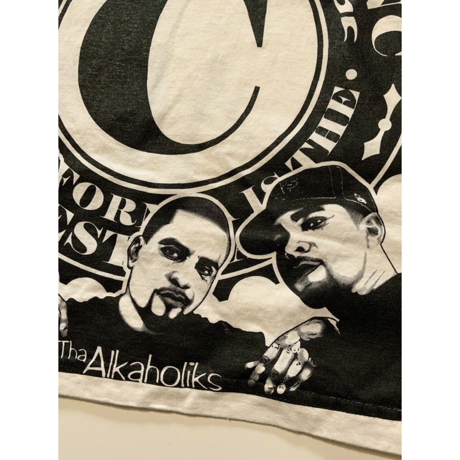 Vintage VINTAGE Official Cali Inc Tha Alkaholiks Tha Liks Los Angeles Hip Hop Rap White T-Shirt XL Men White Hip Hop Tee Size US XL / EU 56 / 4 - 7 Thumbnail