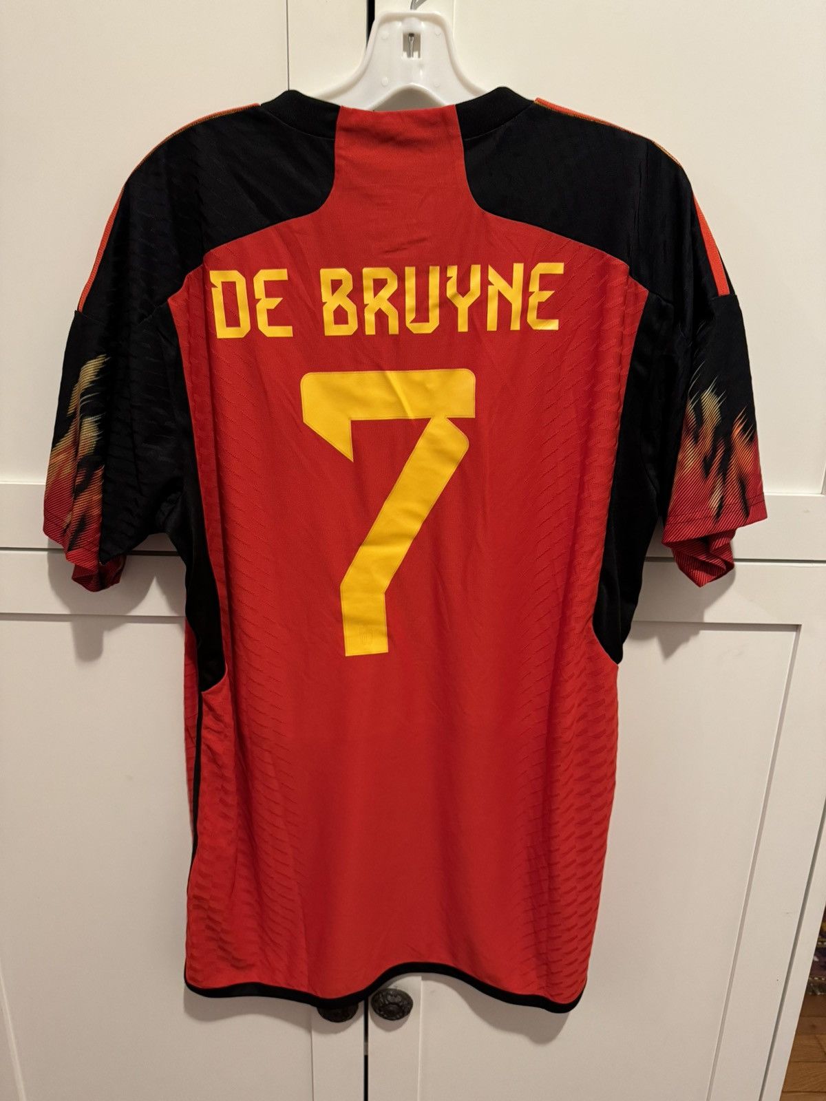 Adidas Kevin De Bruyne Belgium 2022 World Cup home jersey Size US L / EU 52-54 / 3 - 2 Thumbnail