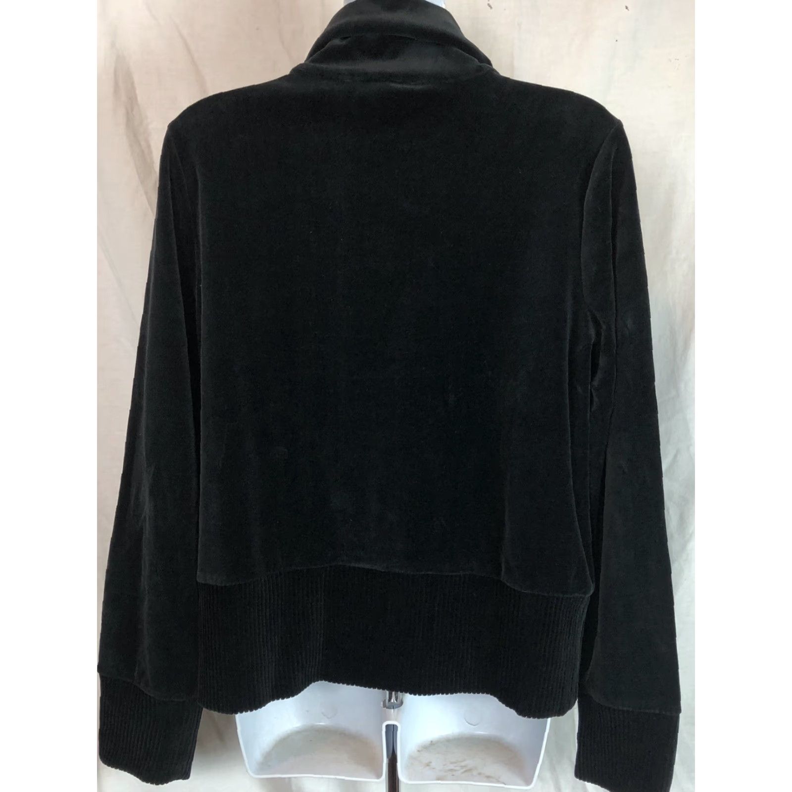 Jones New York Jones NY Jacket M Black Velour Button Front Convertible Collar Front Pockets Womens Cardigan Jacket Velour Black M Size M / US 6-8 / IT 42-44 - 3 Thumbnail