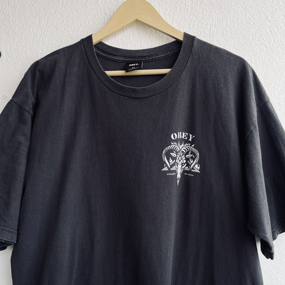 Obey Faded Vintage Y2K Obey Goat Head Straight To Hell TShirt Size US XL / EU 56 / 4 - 19 Thumbnail