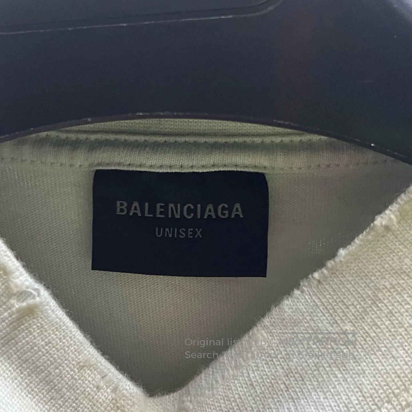 Balenciaga Balenciaga Beige letter embroidered badge, round-neck shor Size US S / EU 44-46 / 1 - 3 Thumbnail