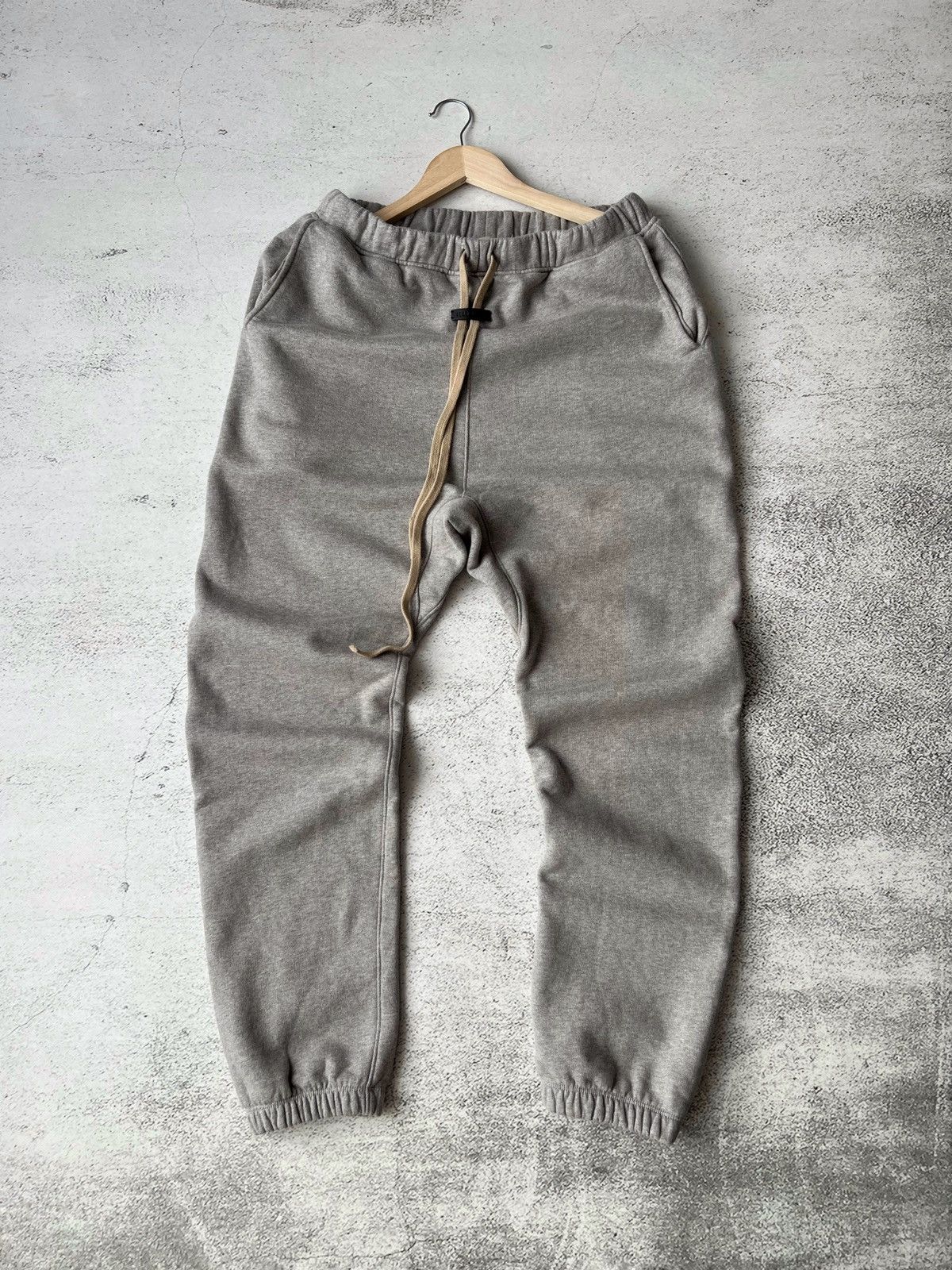 Fear of God 🔥 Fear of God Sweatpants – Classic Grey / Size M Rare🔥 Size US 32 / EU 48 - 2 Thumbnail