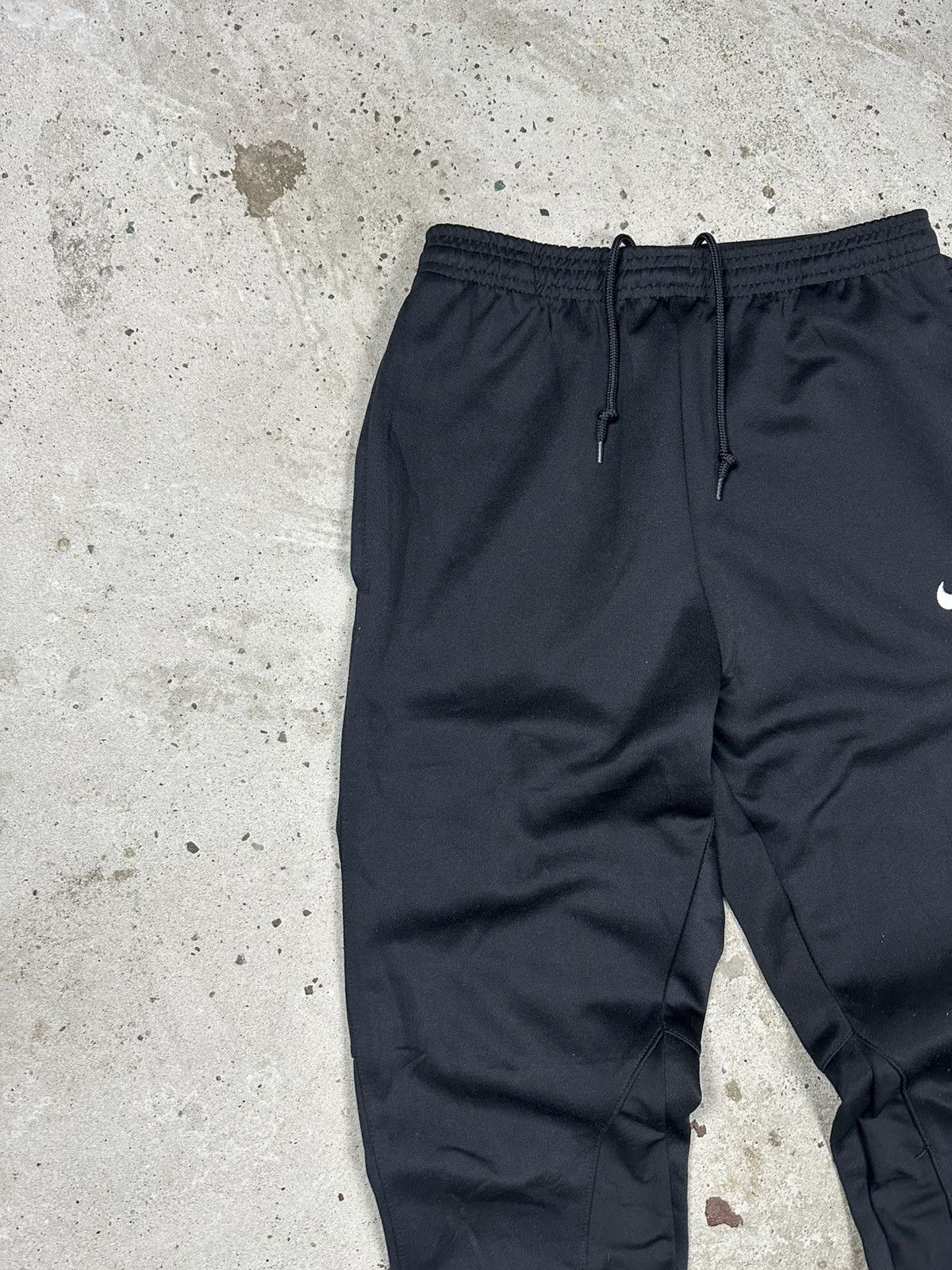 Nike × Vintage Vintage Nike Black Track Pants Swoosh Y2K Size US 30 / EU 46 - 5 Thumbnail
