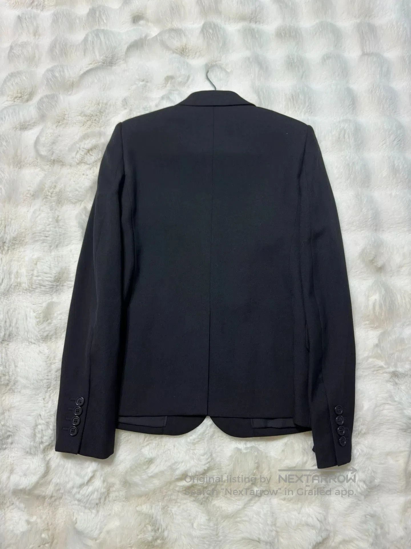 Yves Saint Laurent Saint Laurent Women's Classic Blazer. Size XS / US 0-2 / IT 36-38 - 6 Thumbnail