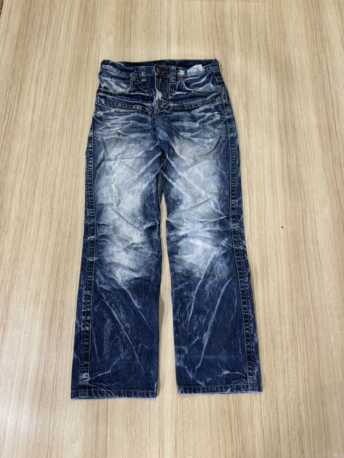 Japanese Brand ONIRAI DISTRESSED BLUE WASH AND UNIQUE FADING PATTERN JEANS Size US 29 - 1 Thumbnail