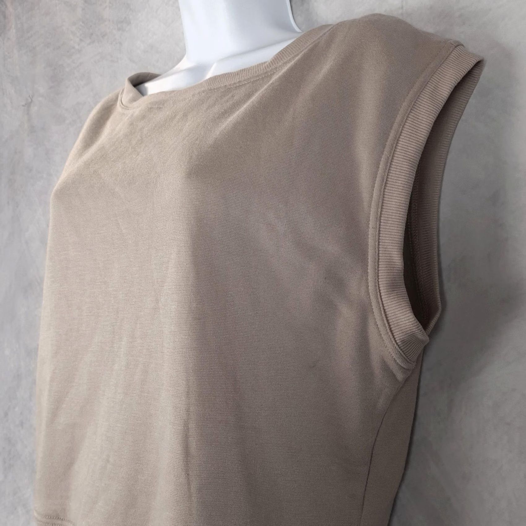 Anthropologie Maeve by Anthropologie Sweater Vest Womens XS Beige Bow Back Knit Sleeveless Crew Neck Casual Layering Size XS / US 0-2 / IT 36-38 - 3 Thumbnail