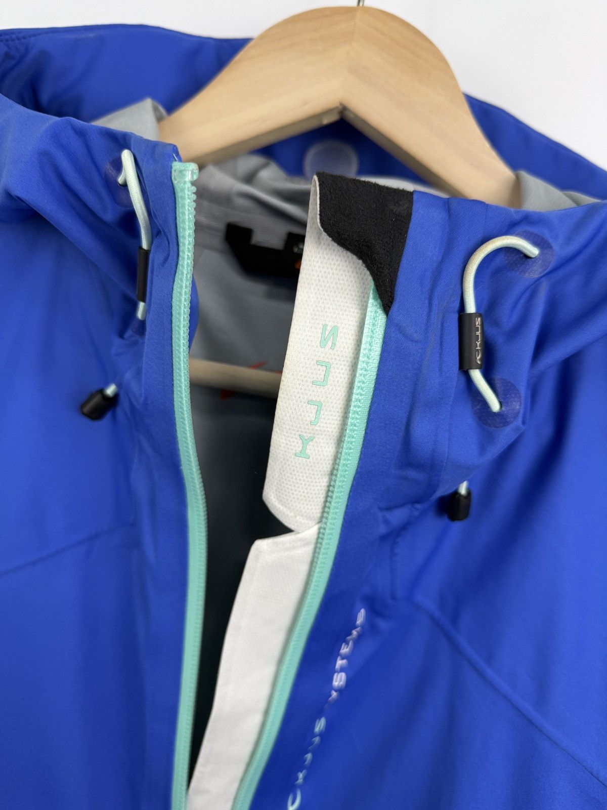 KJUS 🇨🇭 Kjus System Membrane Ski Jacket Hooded Woman’s Outdoor Y2K Size L / US 10 / IT 46 - 7 Thumbnail