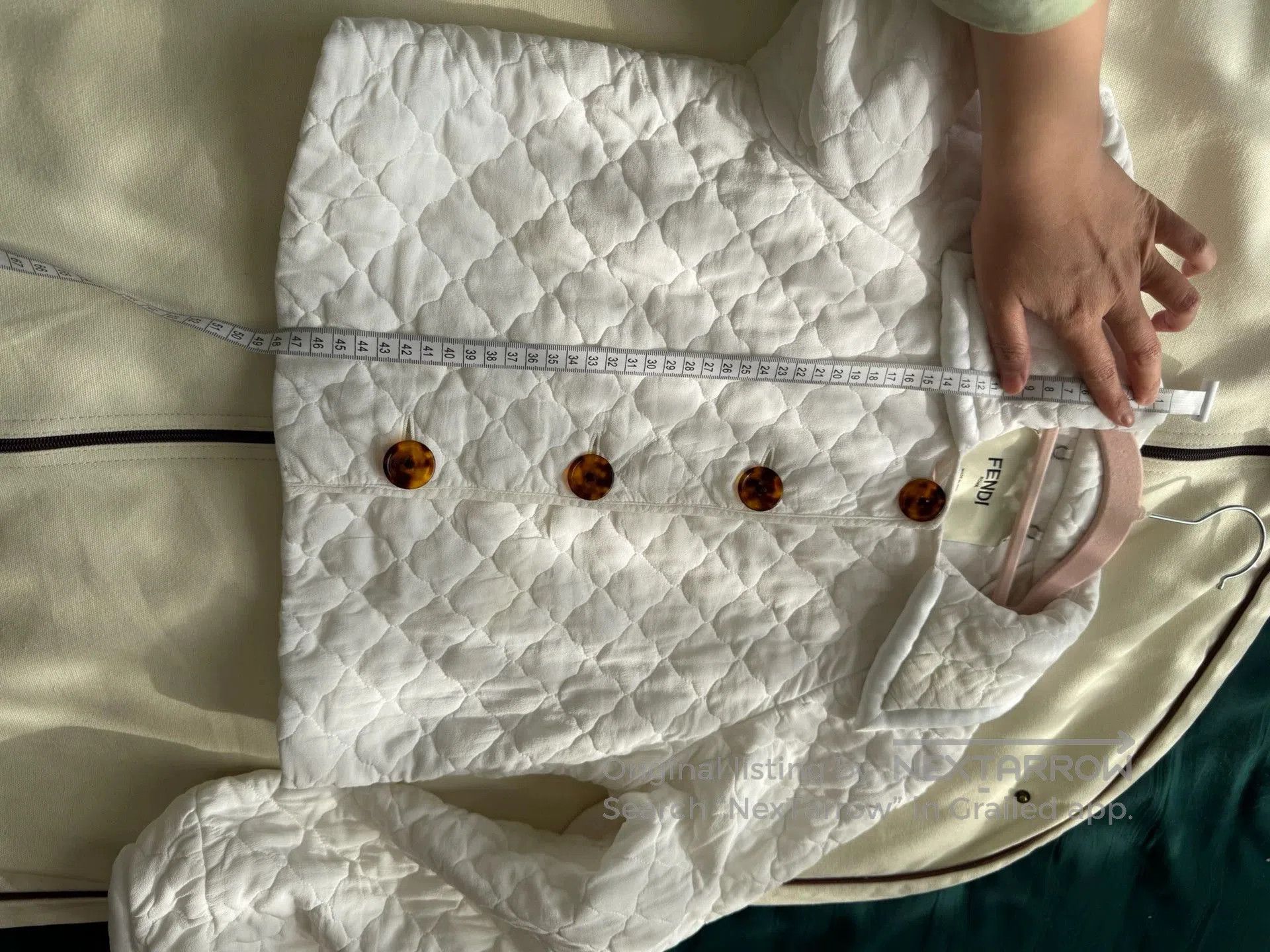 Fendi Fendi White Silk Short Jacket Size 38. Size US XS / EU 42 / 0 - 5 Thumbnail